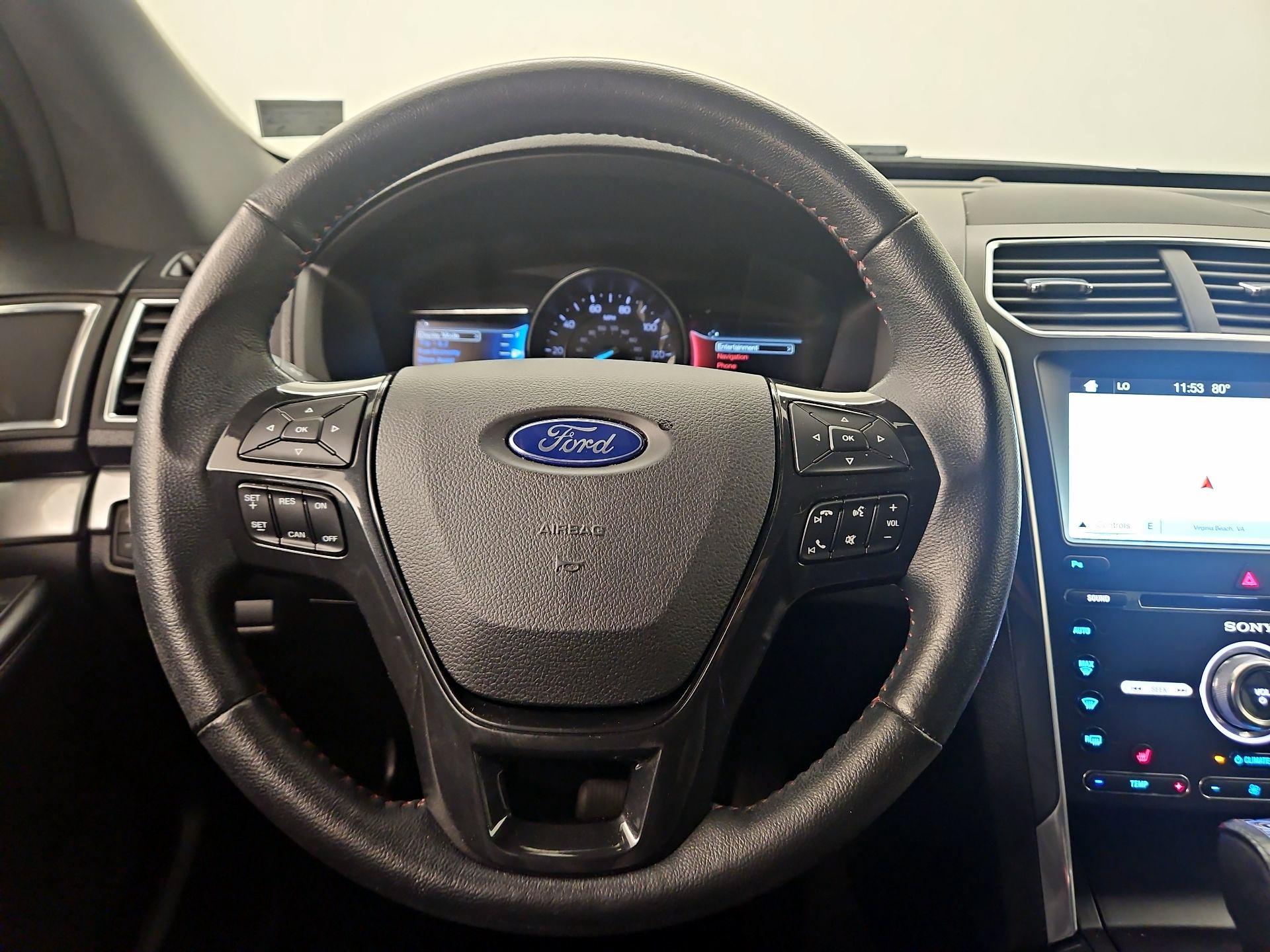 Thumbnail: 2017 Ford Explorer - 10