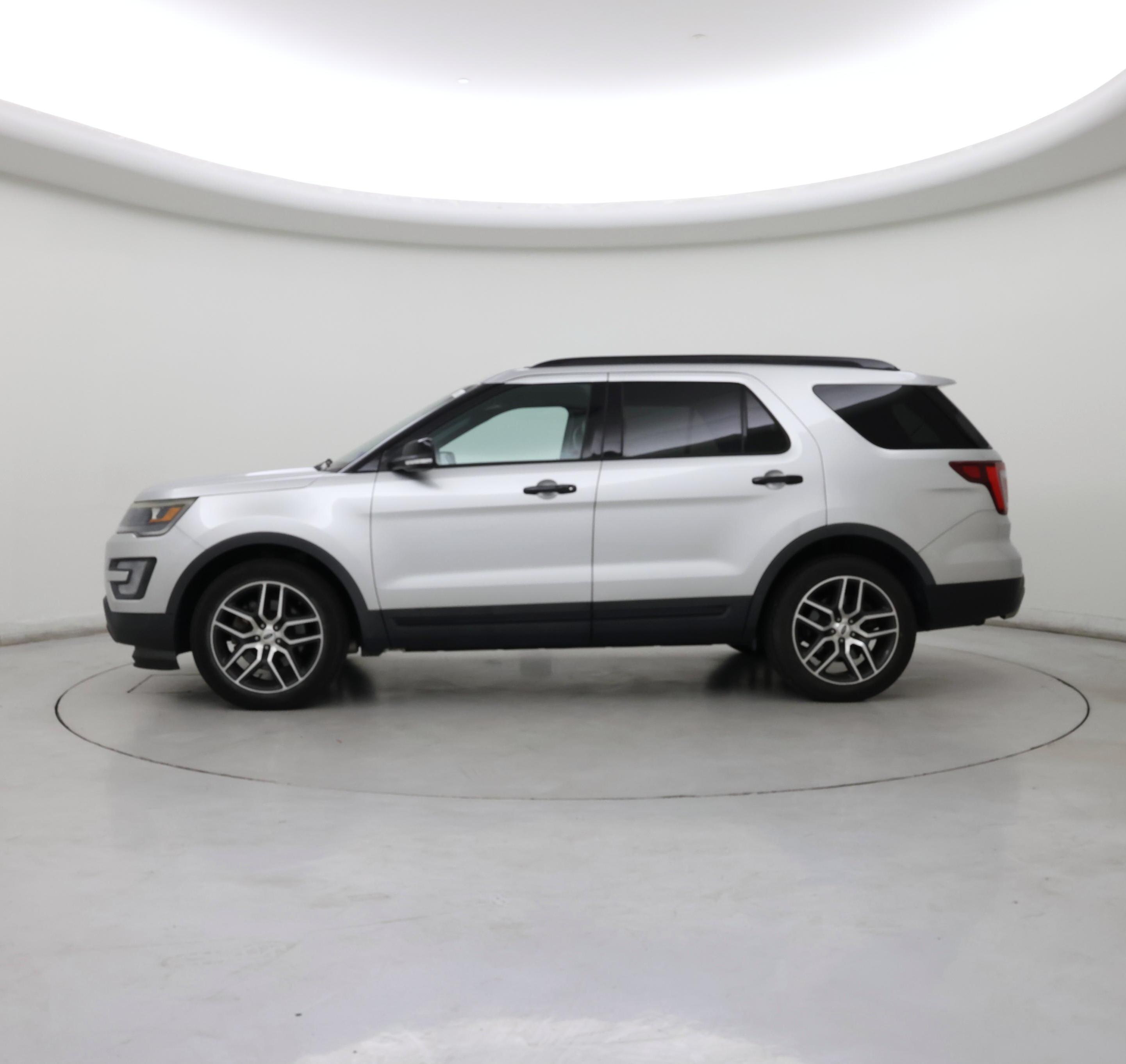 Thumbnail: 2017 Ford Explorer - 3