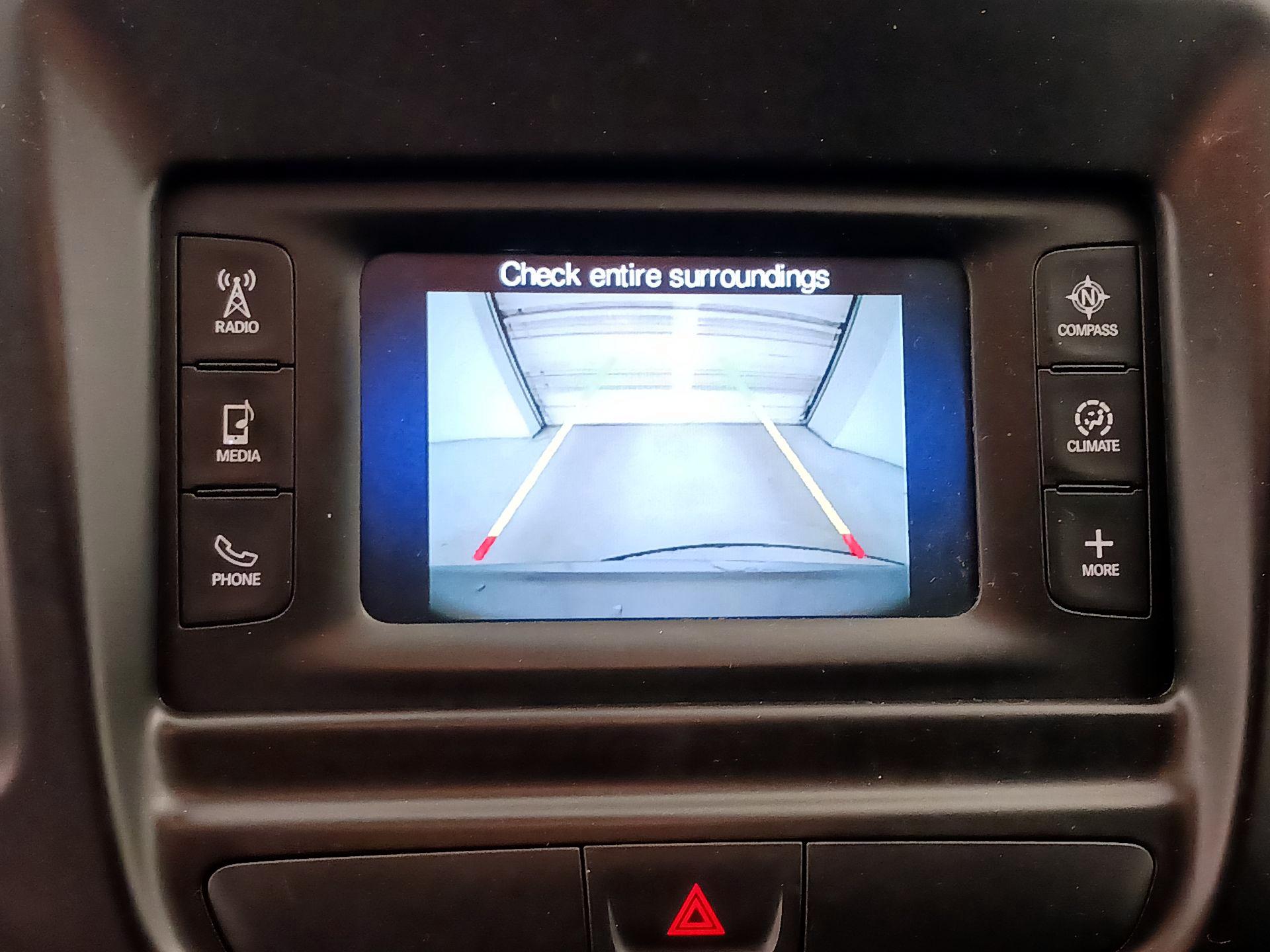Thumbnail: 2016 Chrysler 200 - 15