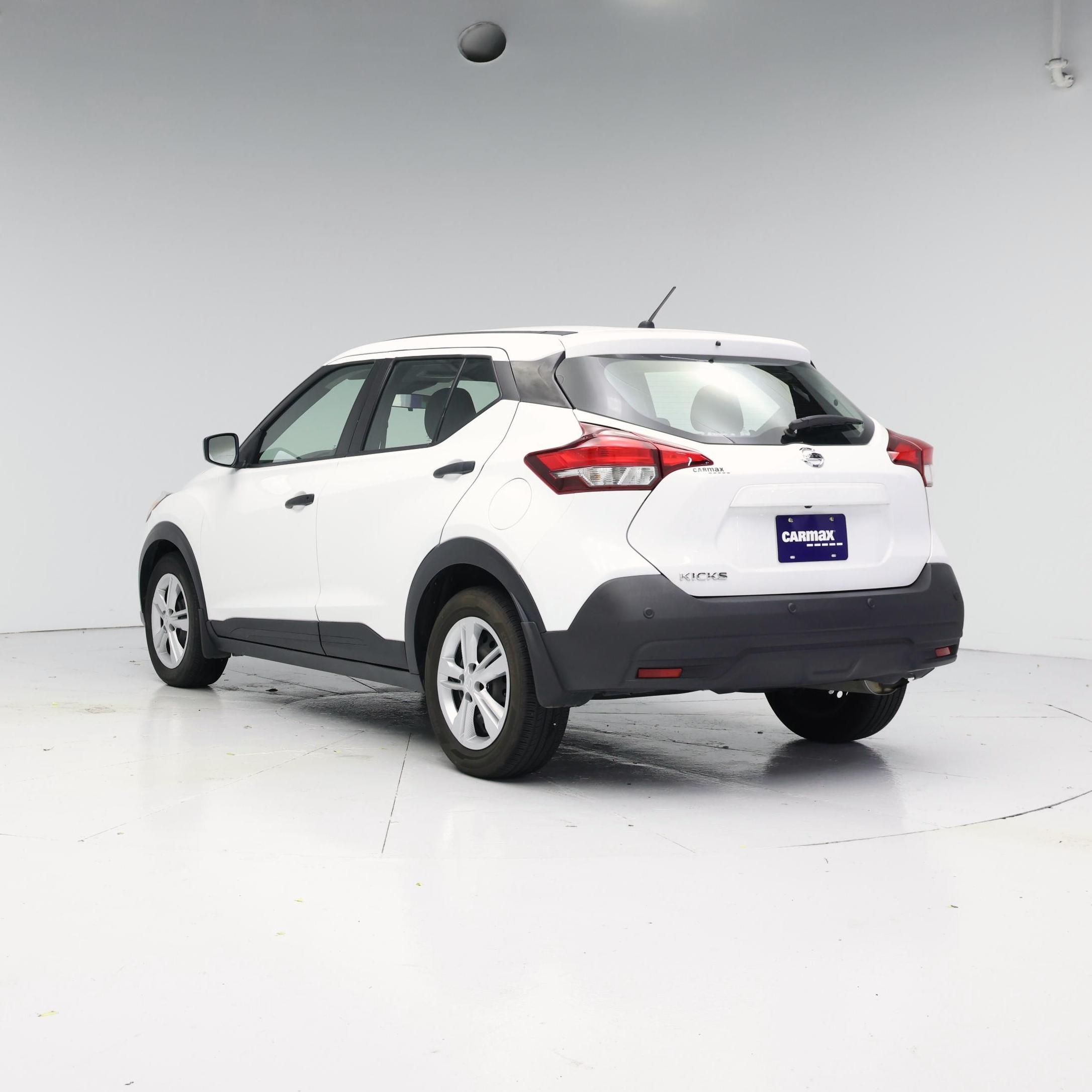 Thumbnail: 2020 Nissan Kicks - 2
