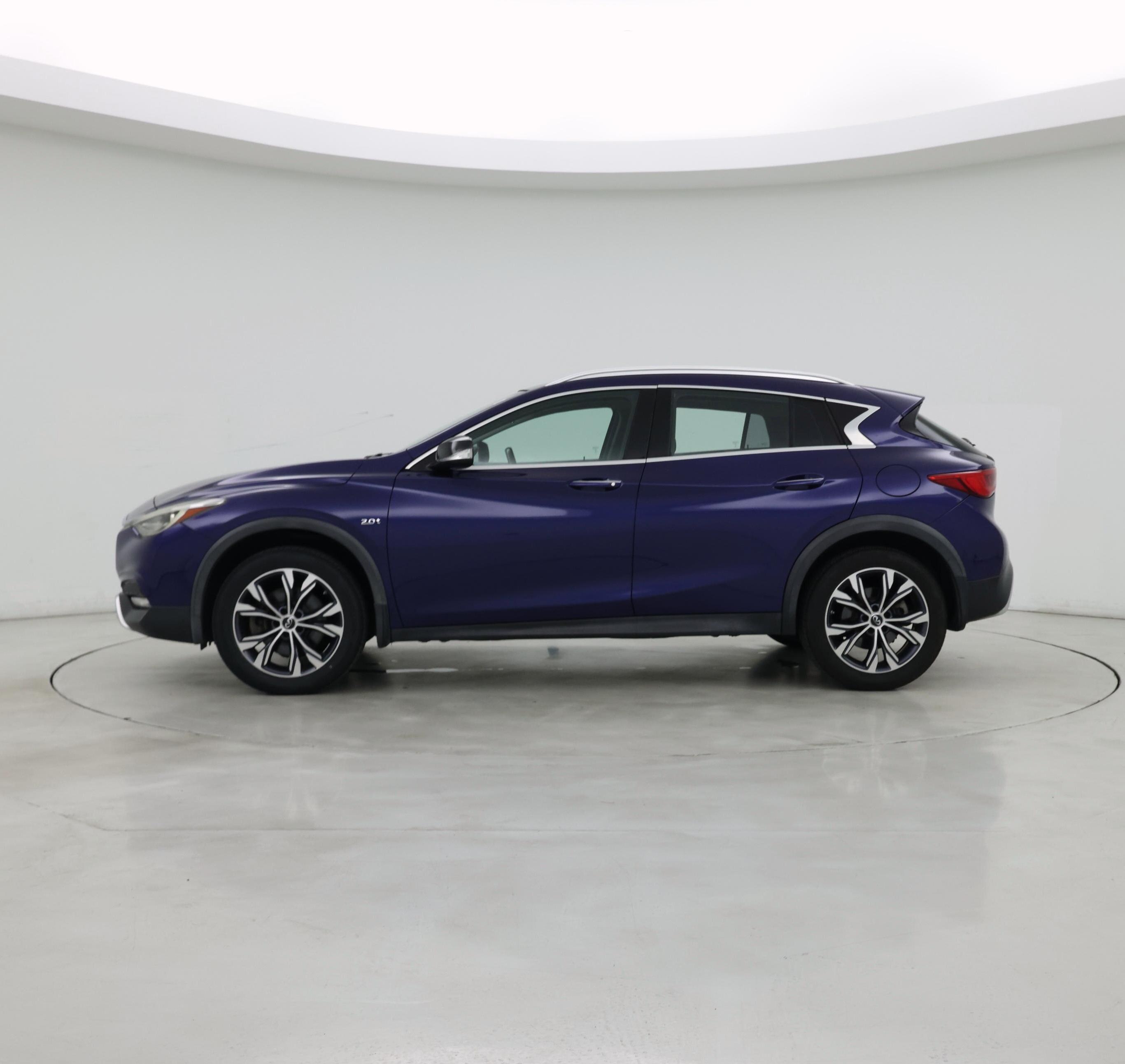 Thumbnail: 2018 INFINITI QX30 - 3