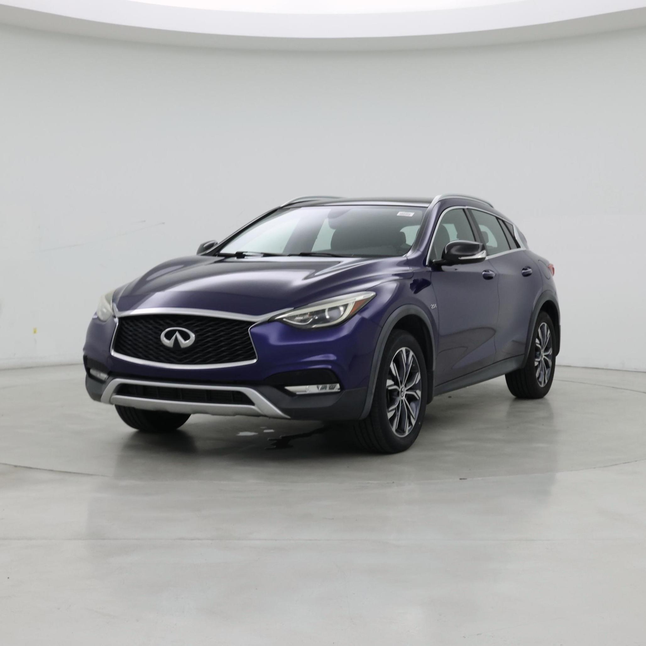 Thumbnail: 2018 INFINITI QX30 - 4