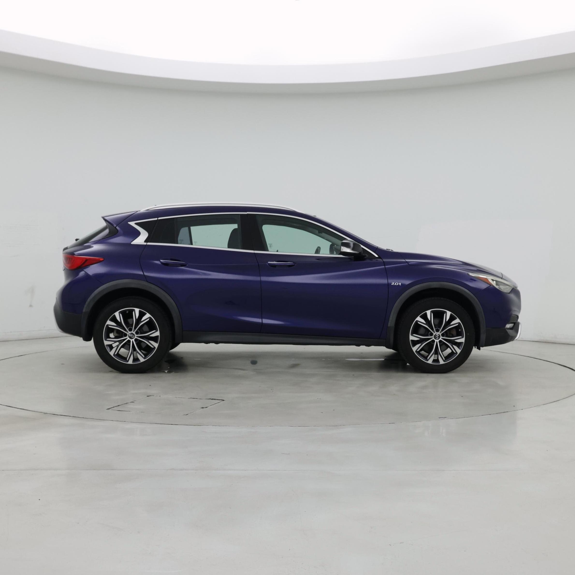 Thumbnail: 2018 INFINITI QX30 - 7