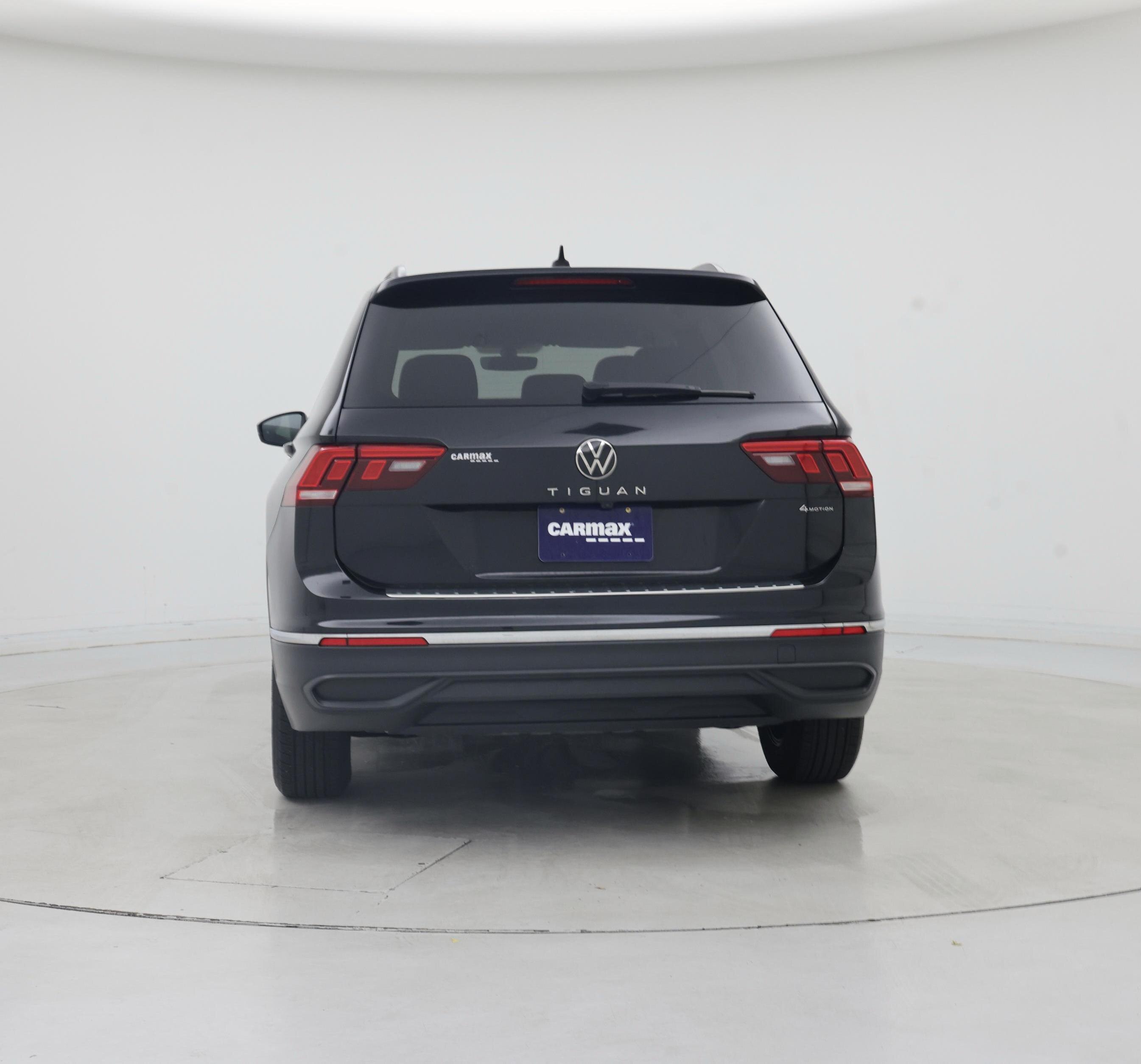 Thumbnail: 2023 Volkswagen Tiguan - 6
