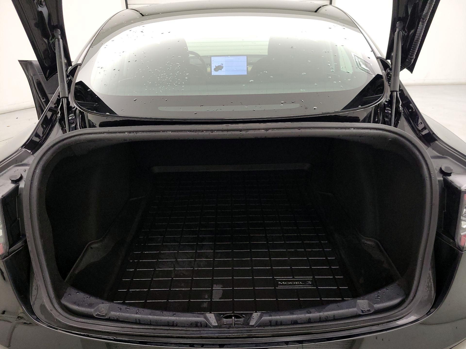 Thumbnail: 2019 Tesla Model 3 - 20