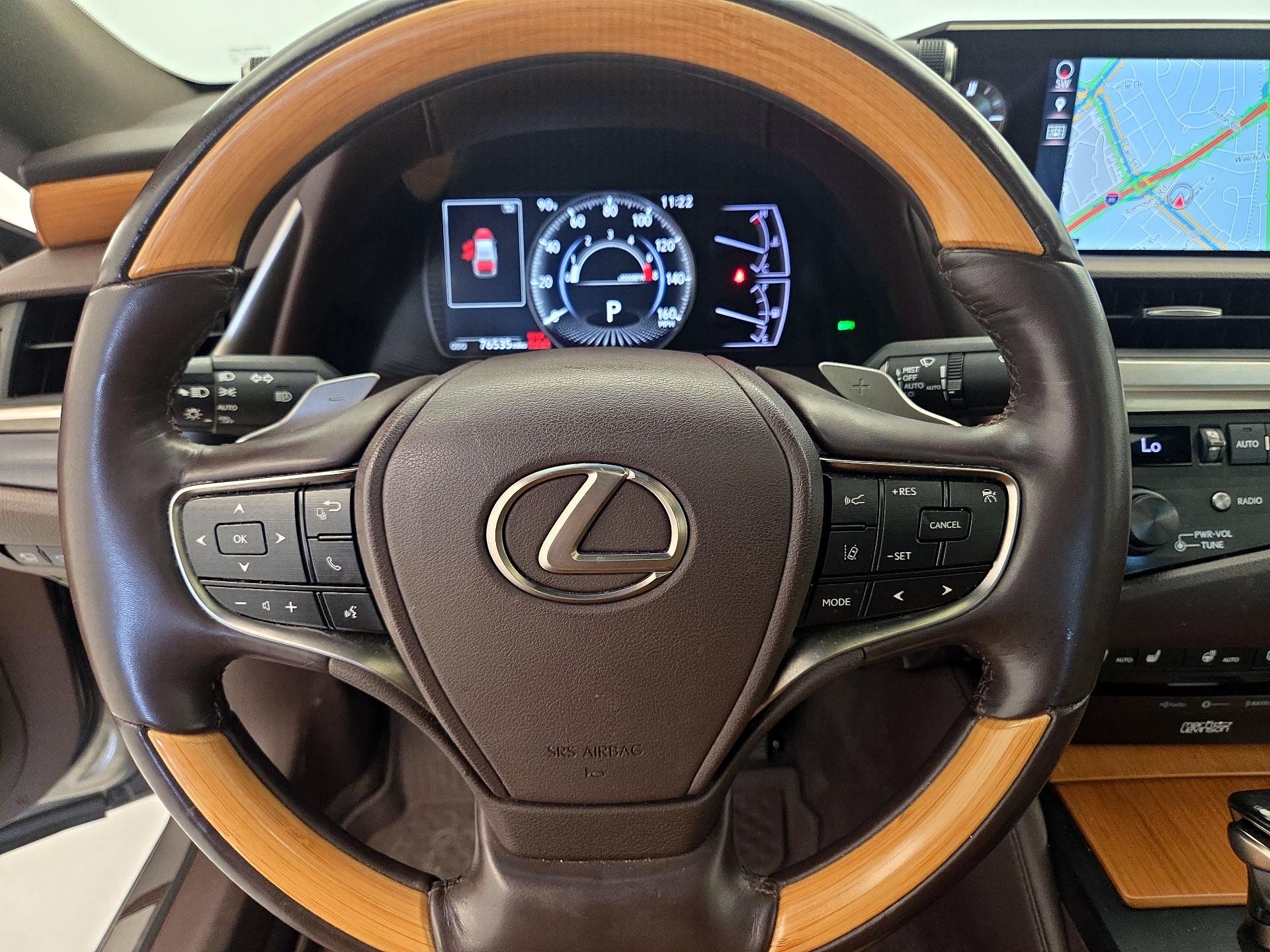 Thumbnail: 2019 Lexus ES - 10