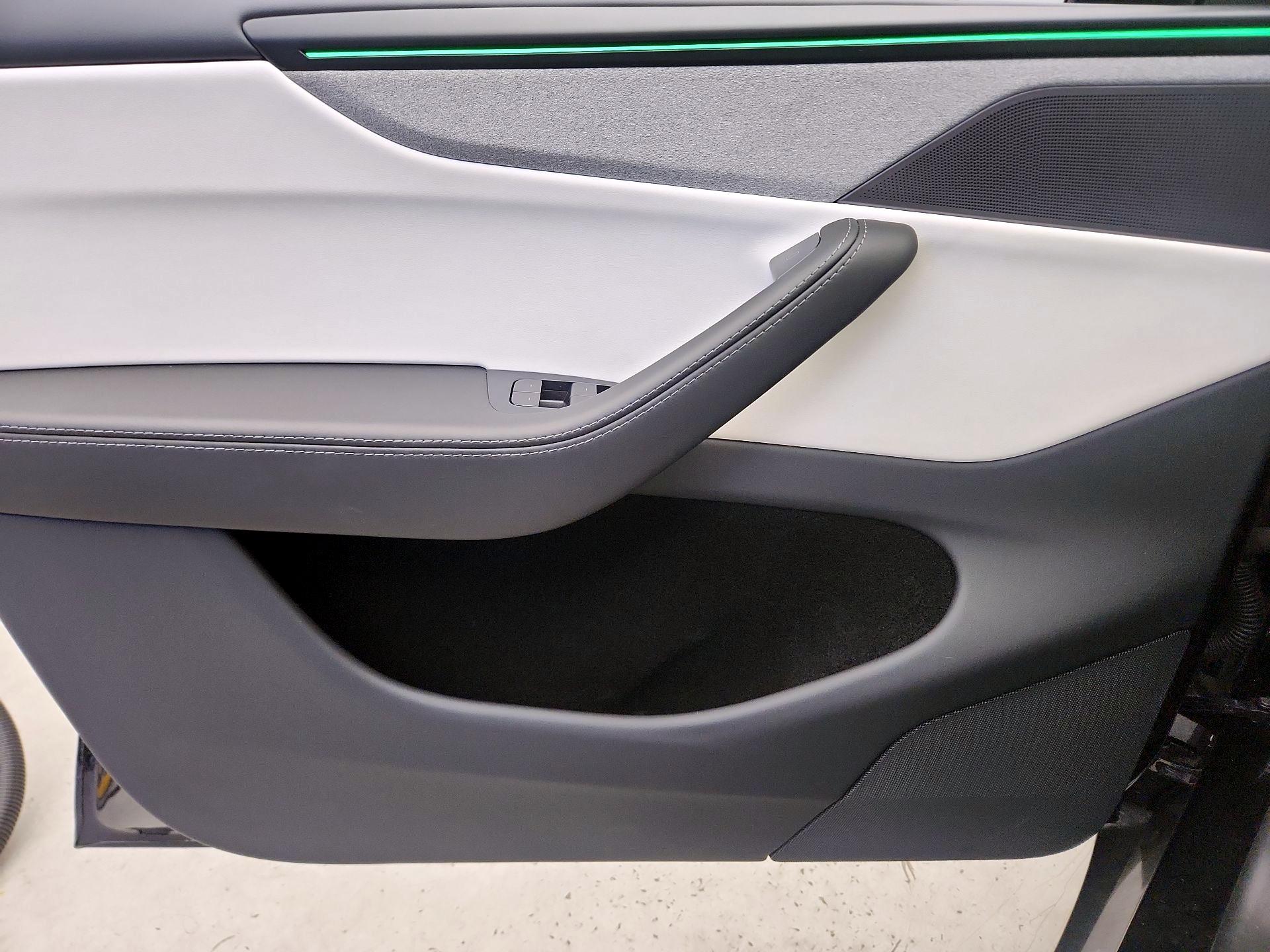 Thumbnail: 2026 Tesla Model Y - 12