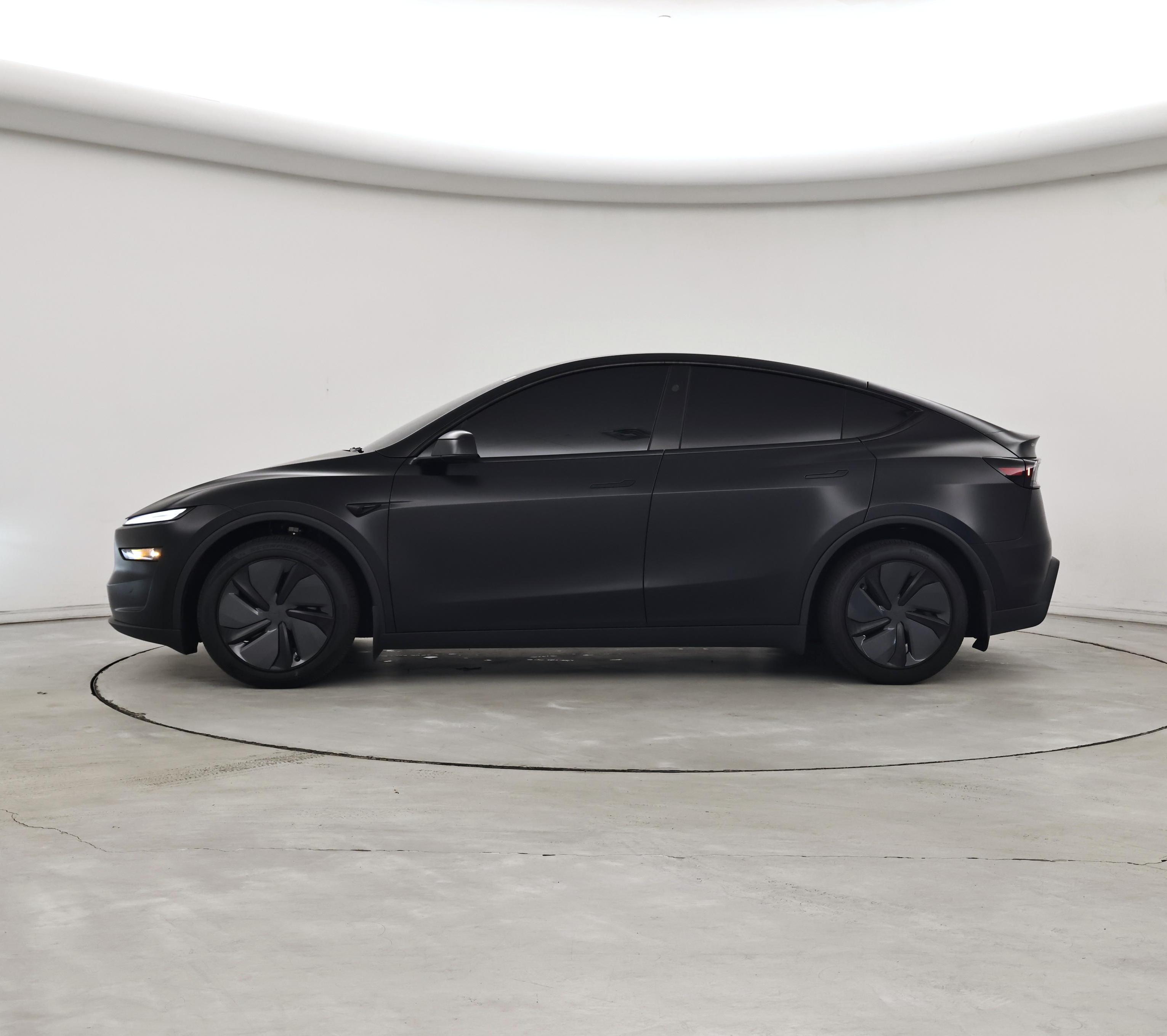 Thumbnail: 2026 Tesla Model Y - 3