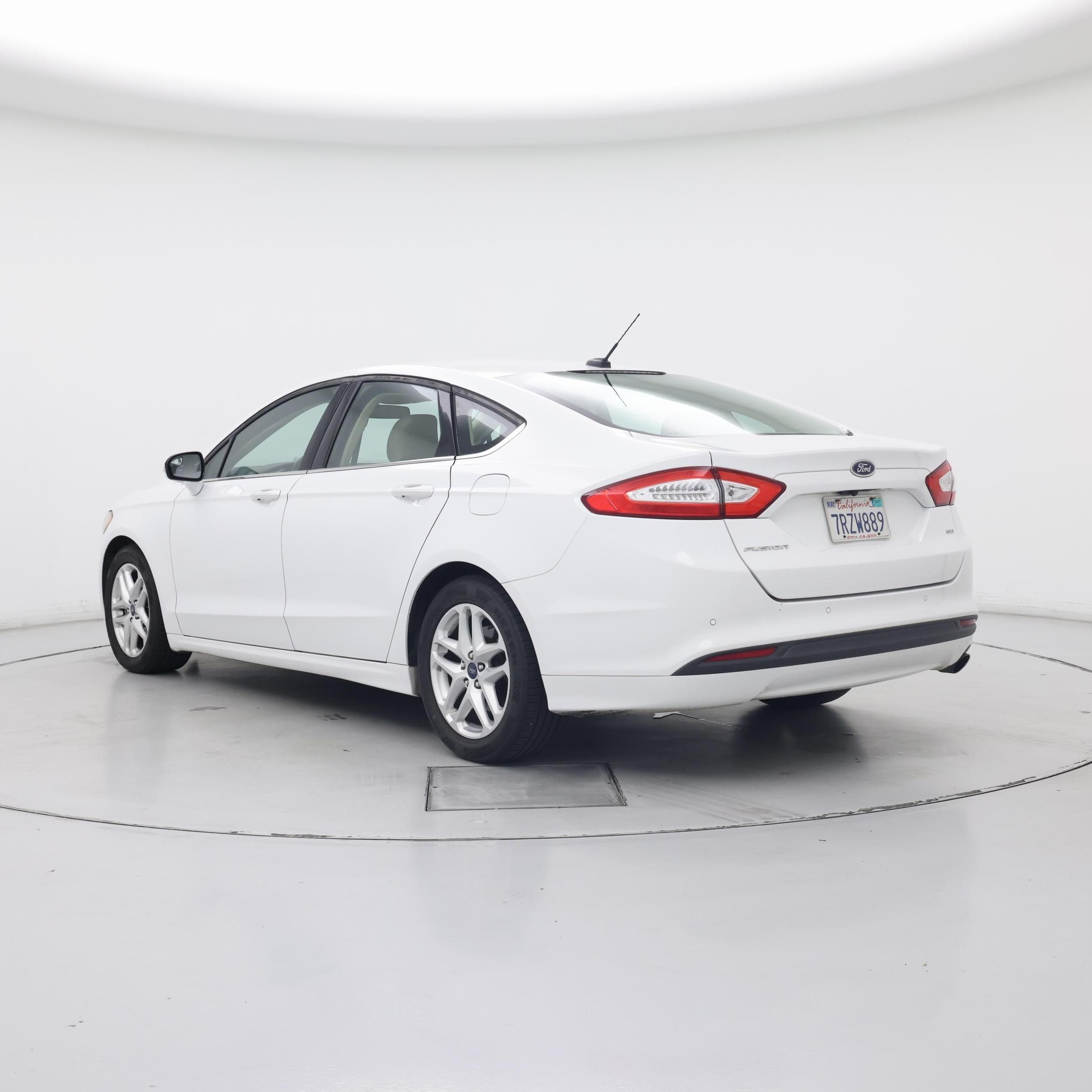 Thumbnail: 2016 Ford Fusion - 2