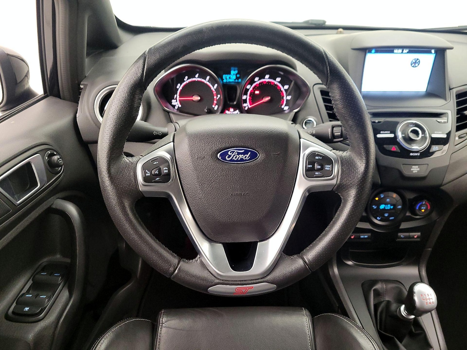 2019 Ford Fiesta ST - Photo 11