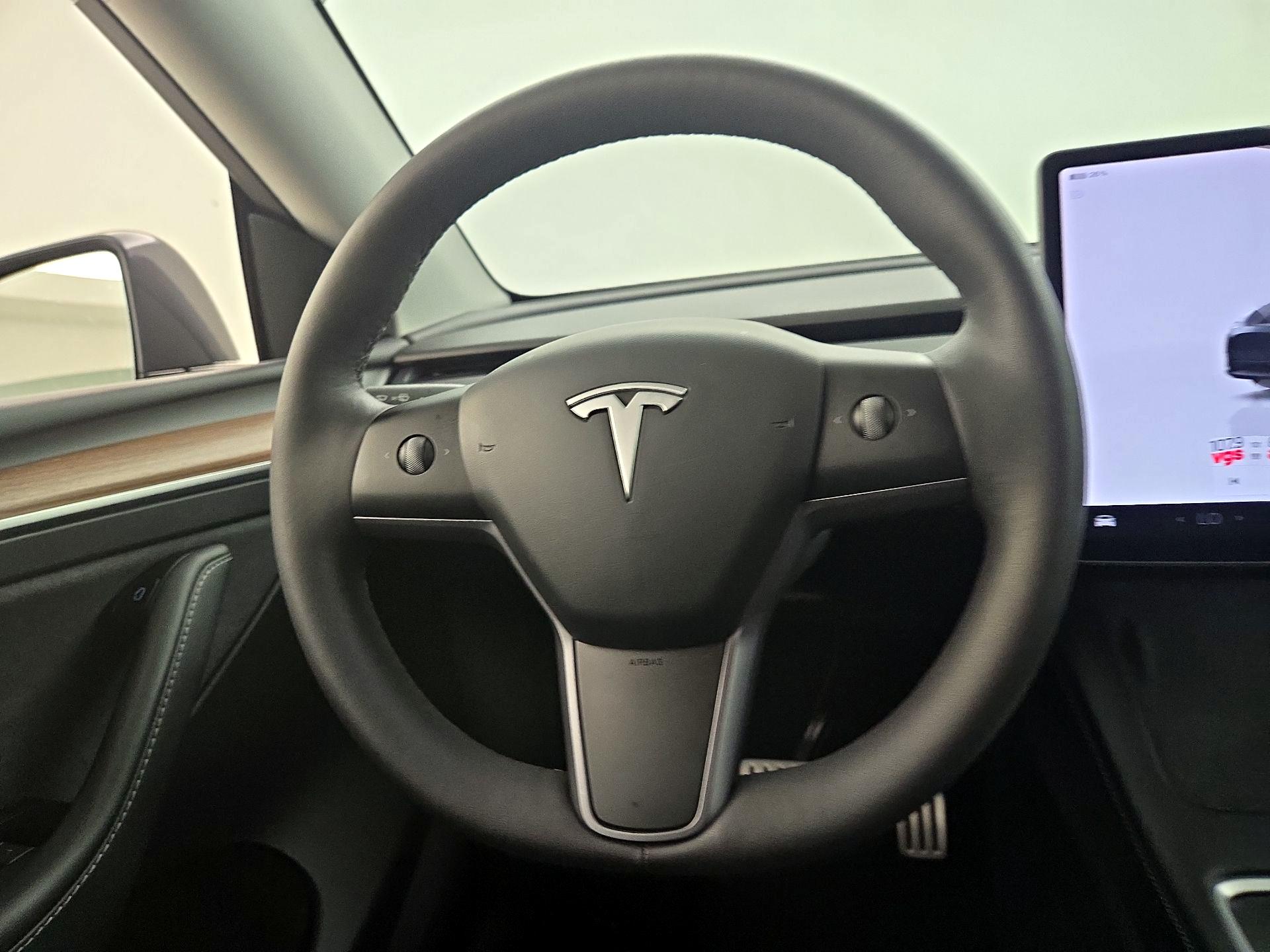 Thumbnail: 2023 Tesla Model Y - 10