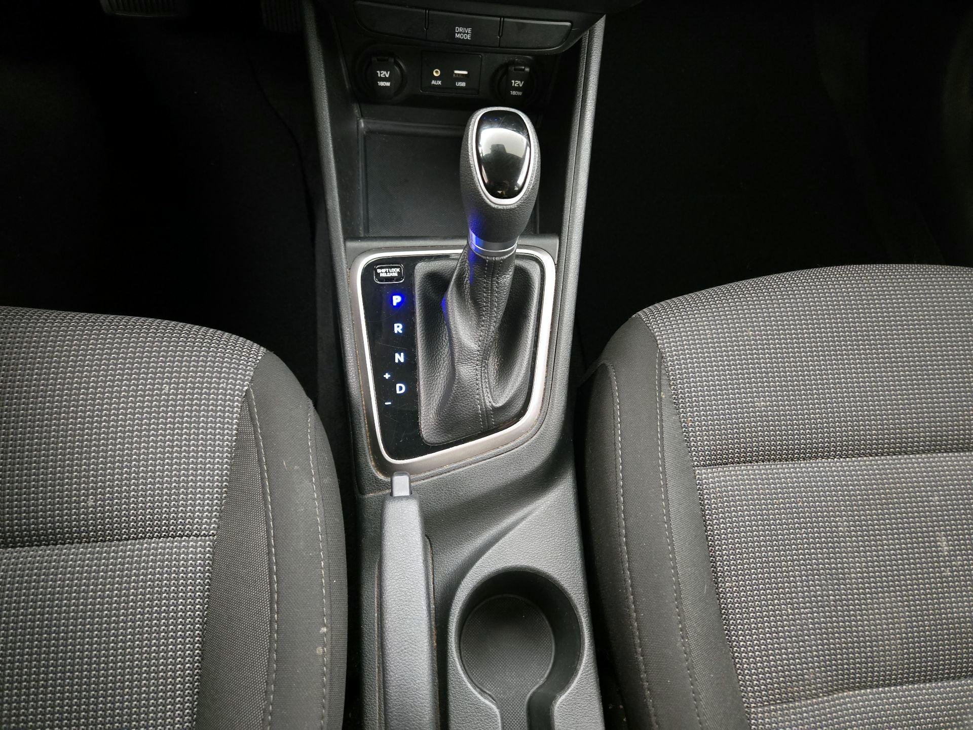 Thumbnail: 2019 Hyundai Accent - 16