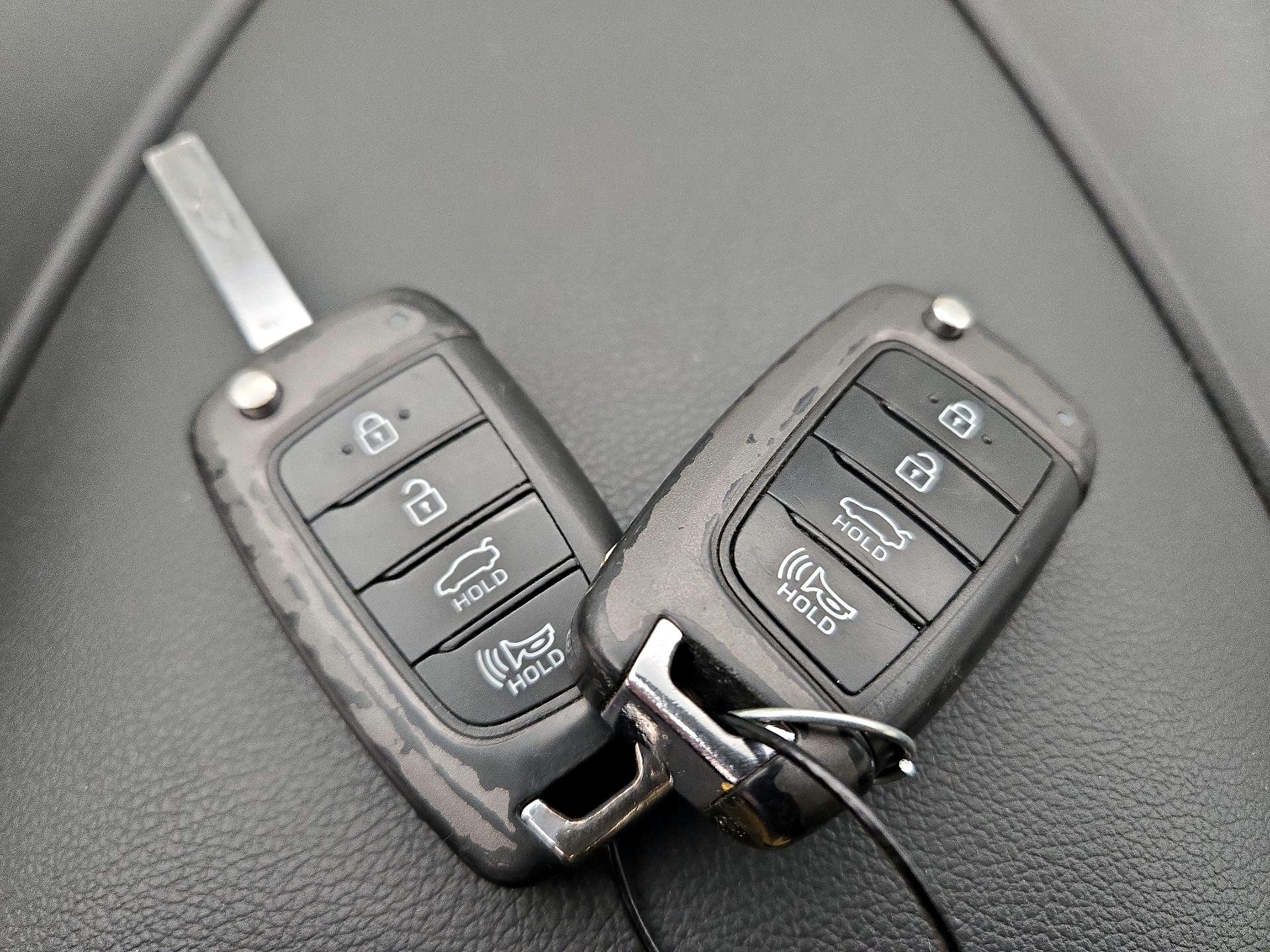 Thumbnail: 2019 Hyundai Accent - 19