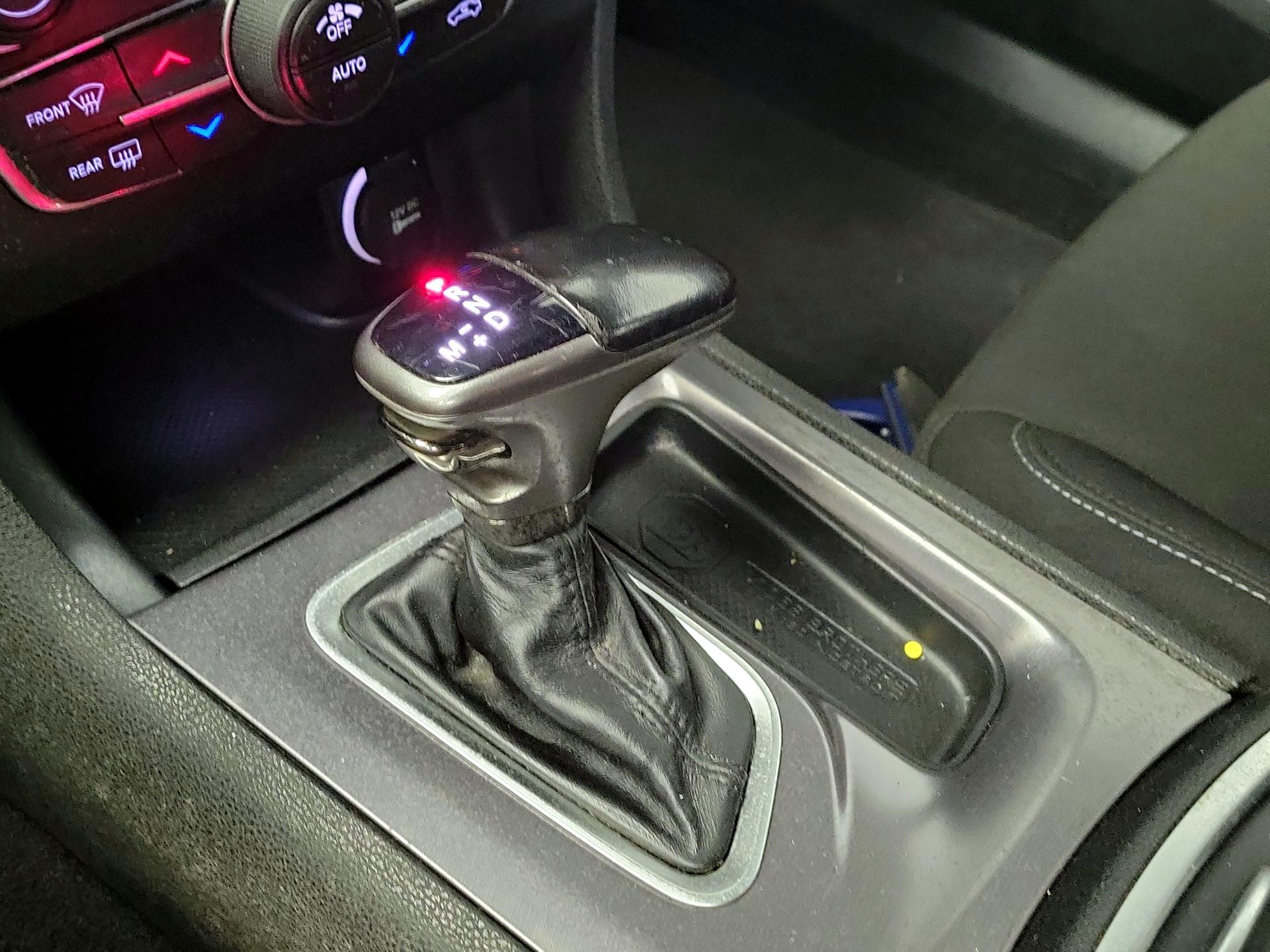 Thumbnail: 2020 Dodge Charger - 17