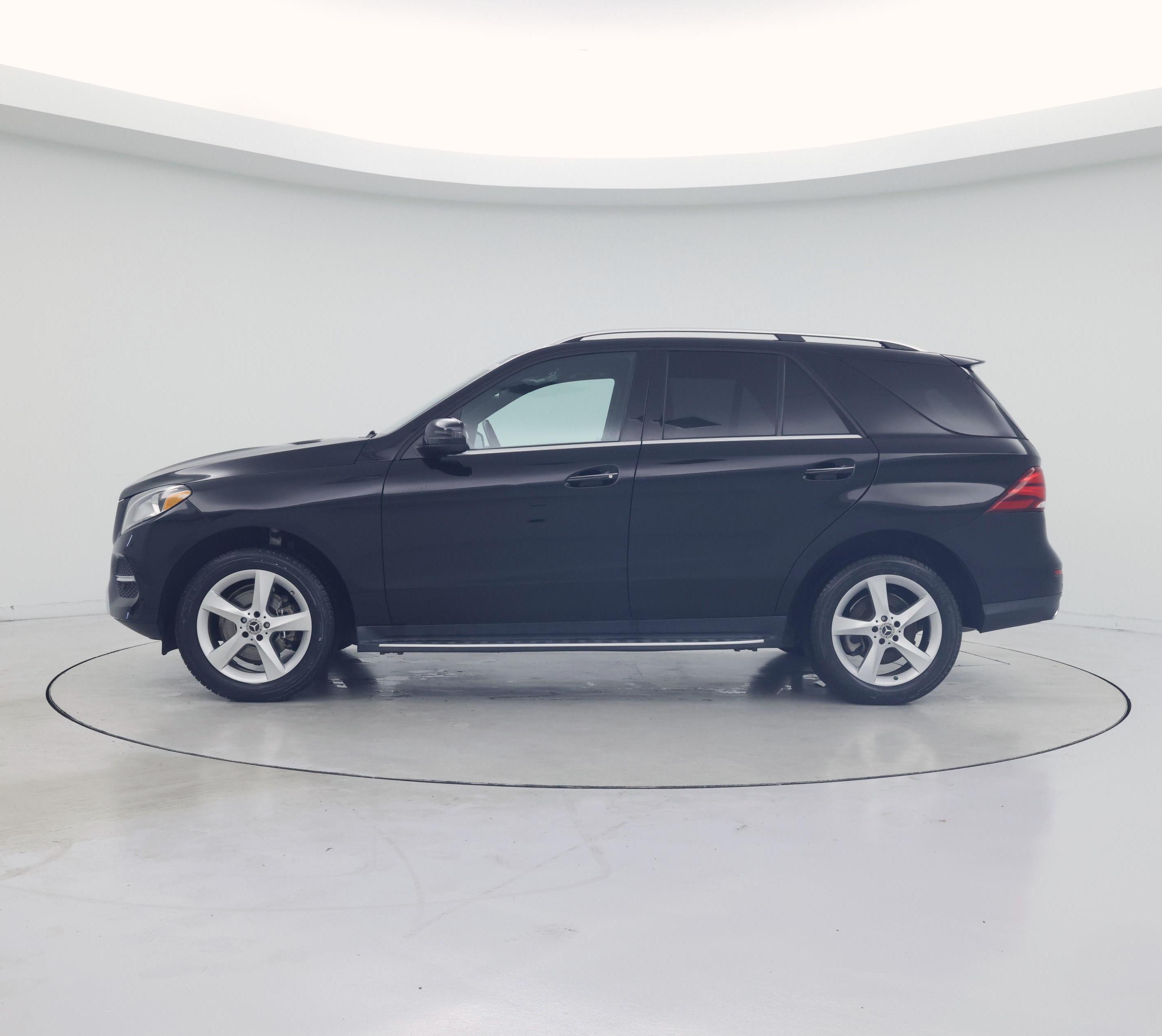 Thumbnail: 2018 Mercedes-Benz GLE - 3
