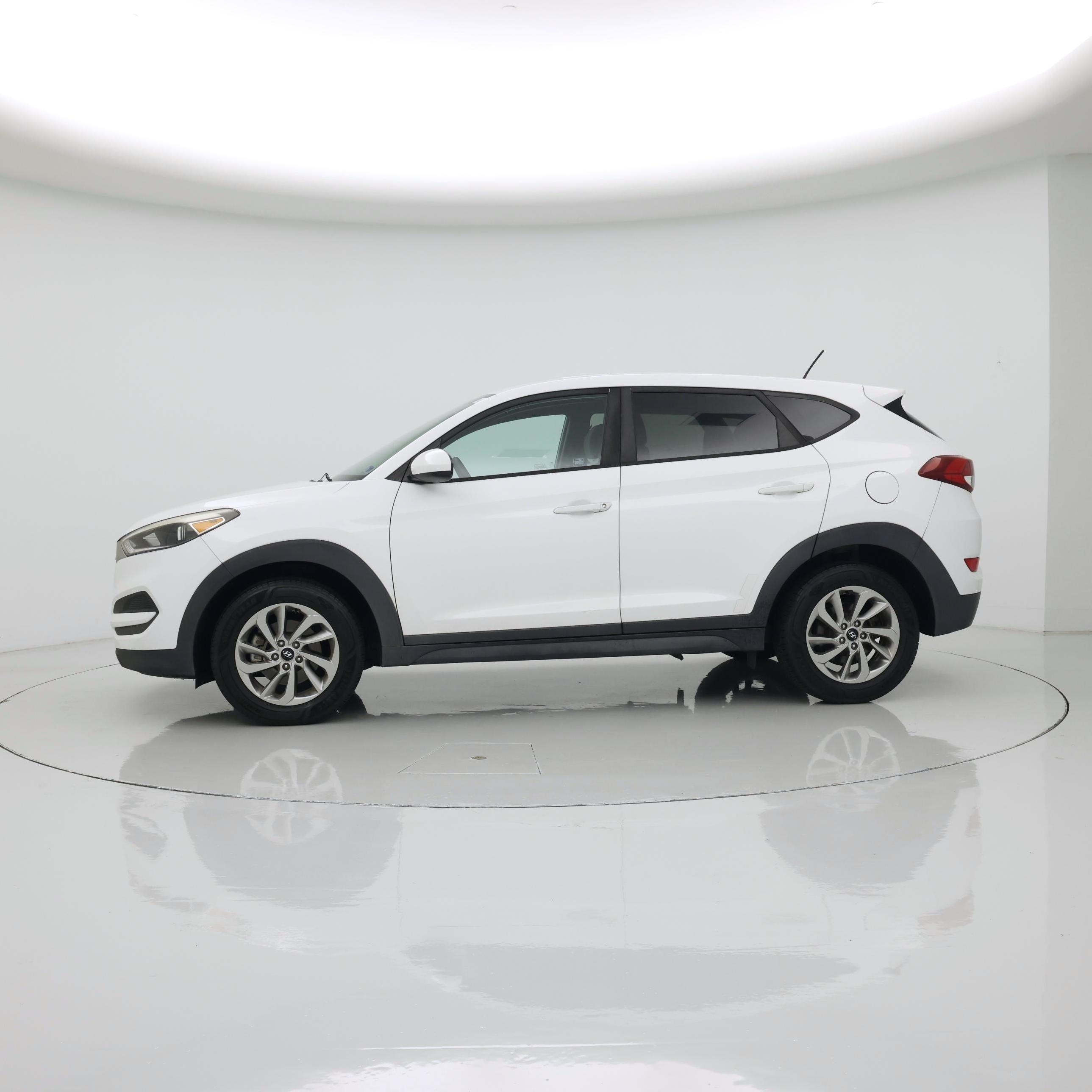 Thumbnail: 2017 Hyundai Tucson - 3