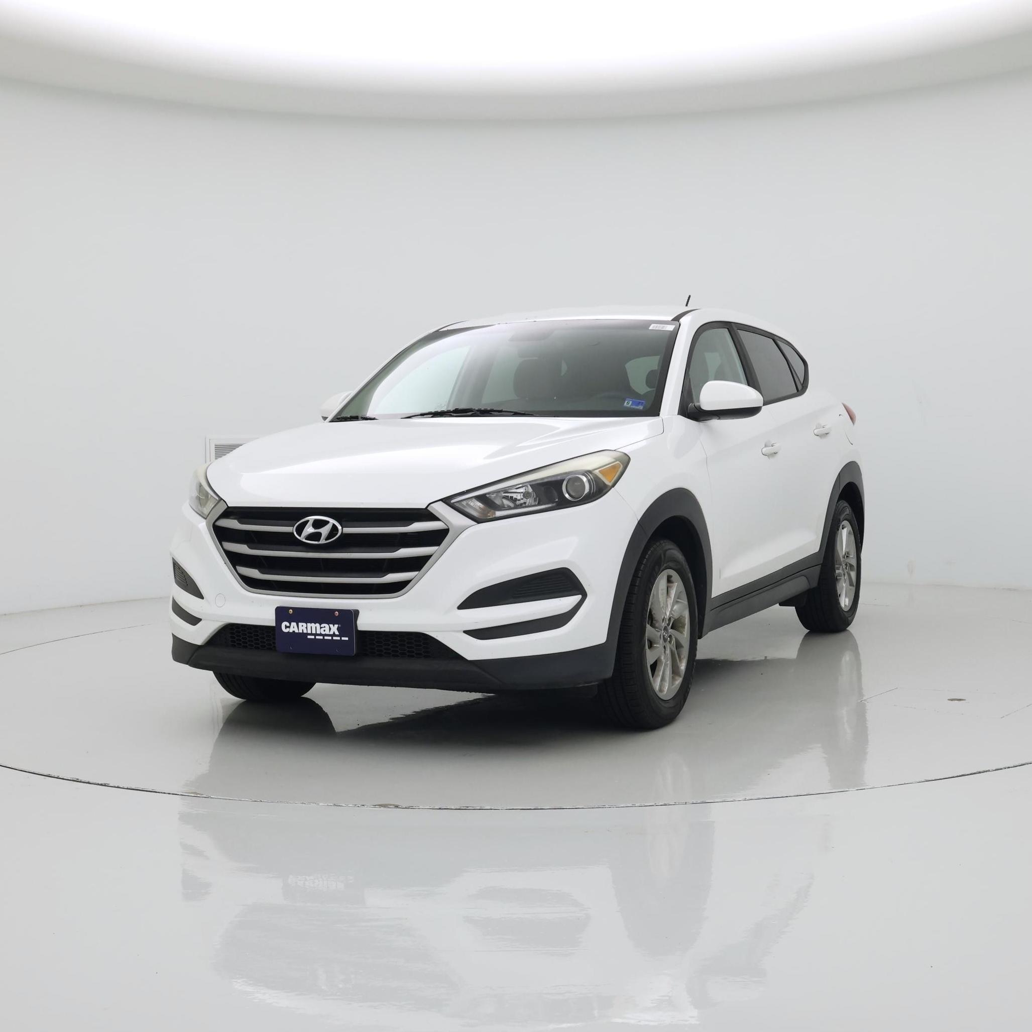 Thumbnail: 2017 Hyundai Tucson - 4