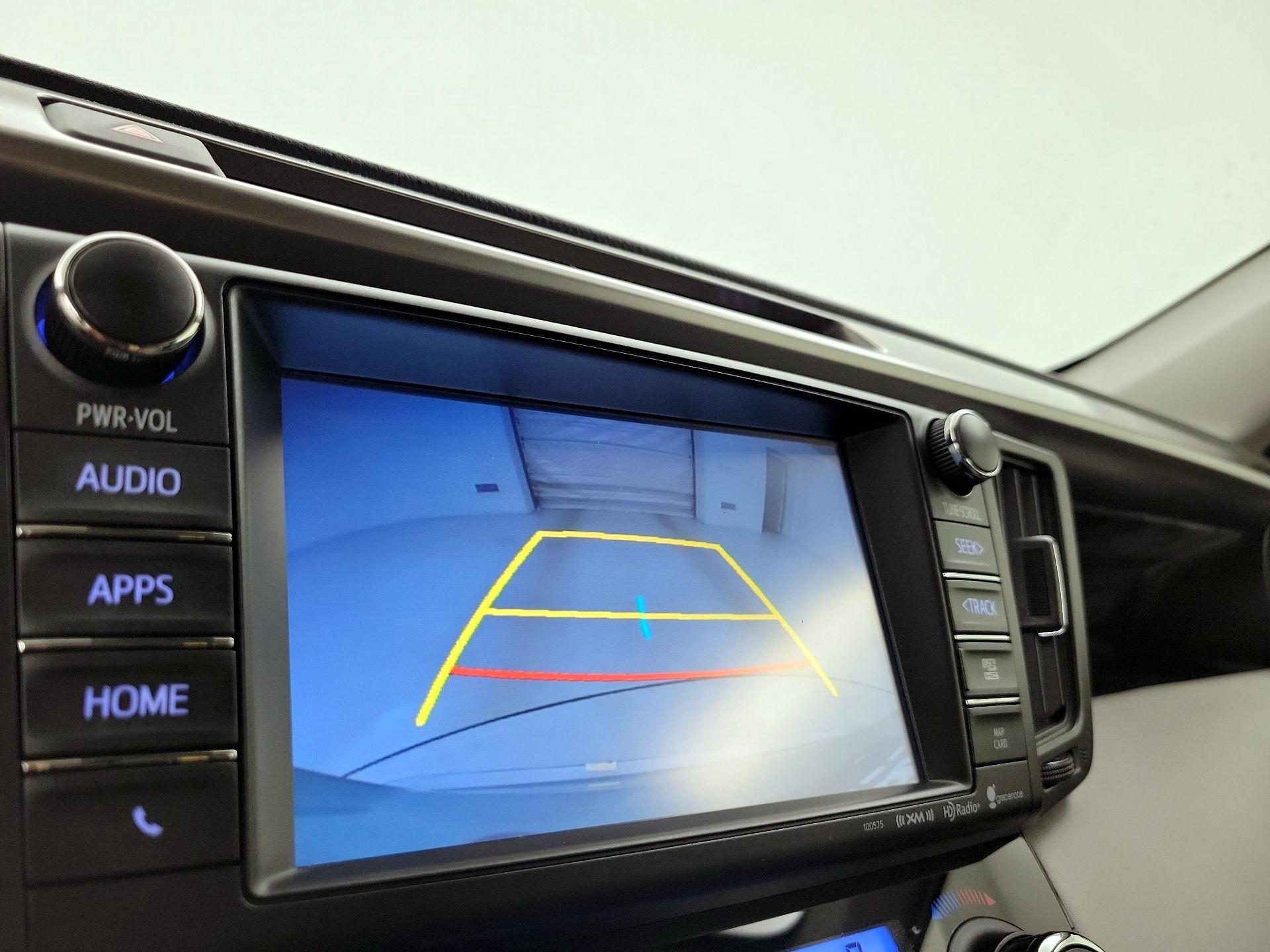 Thumbnail: 2018 Toyota RAV4 - 14