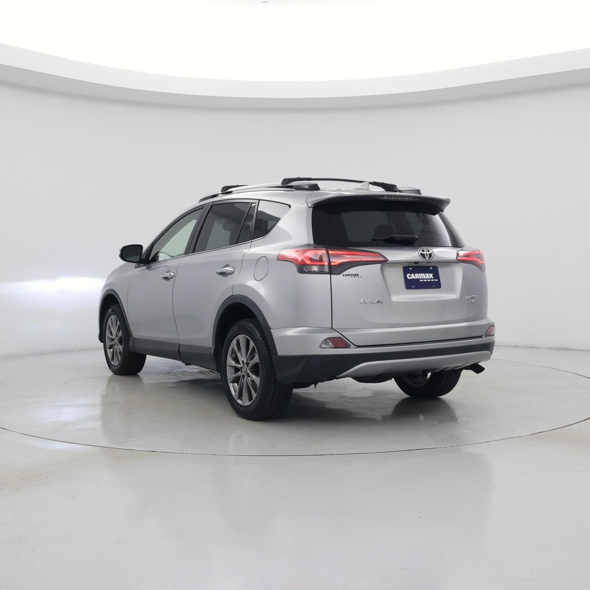 Thumbnail: 2018 Toyota RAV4 - 2
