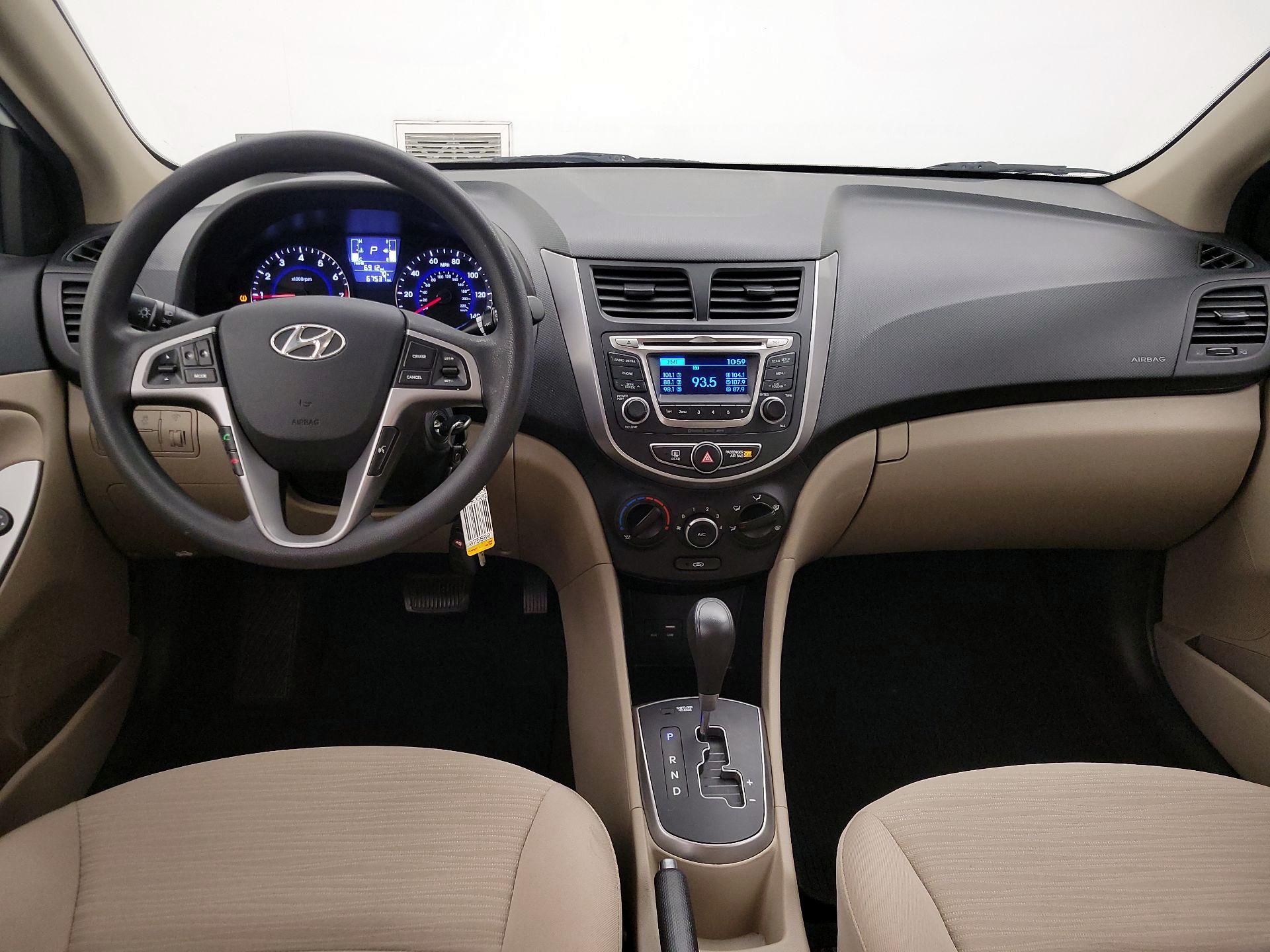 Thumbnail: 2016 Hyundai Accent - 9
