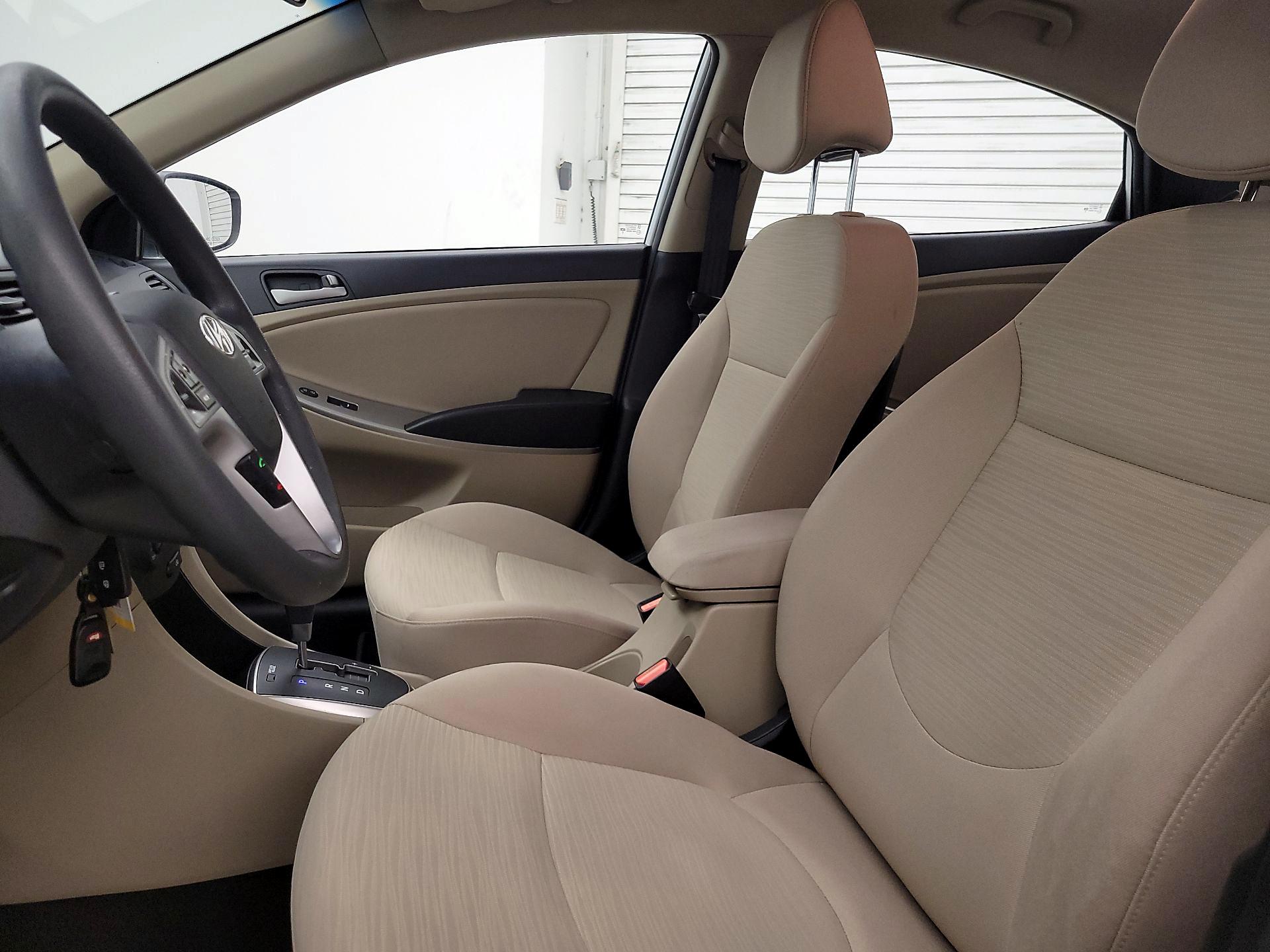 Thumbnail: 2016 Hyundai Accent - 11