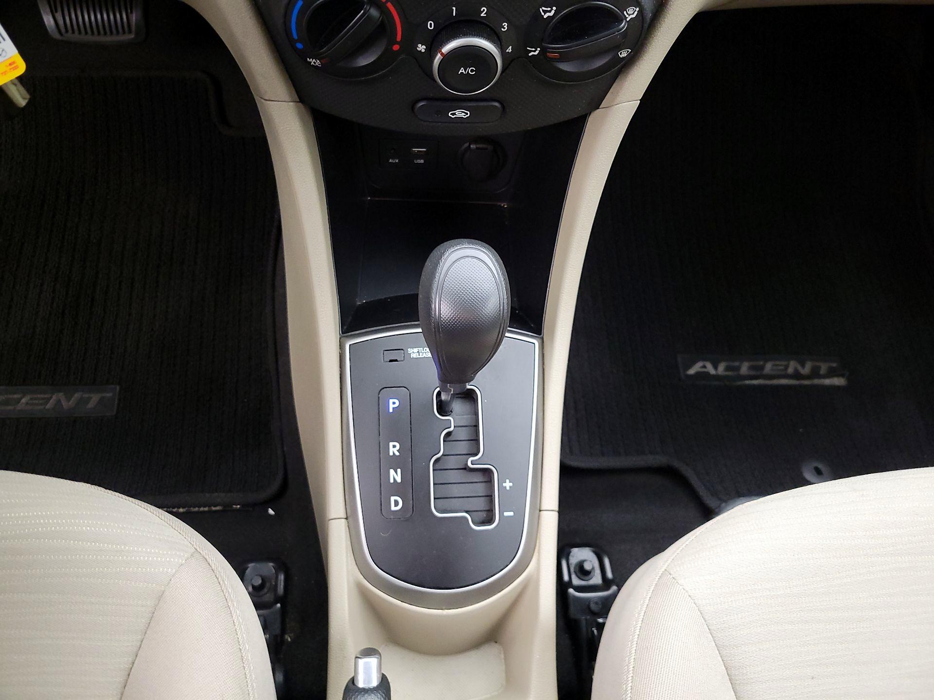 Thumbnail: 2016 Hyundai Accent - 16