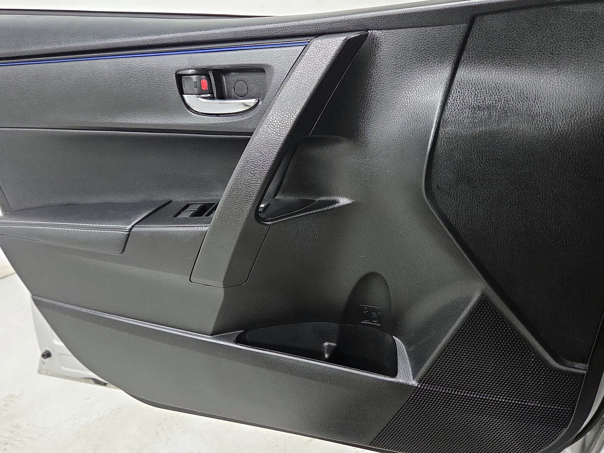 Thumbnail: 2019 Toyota Corolla - 12