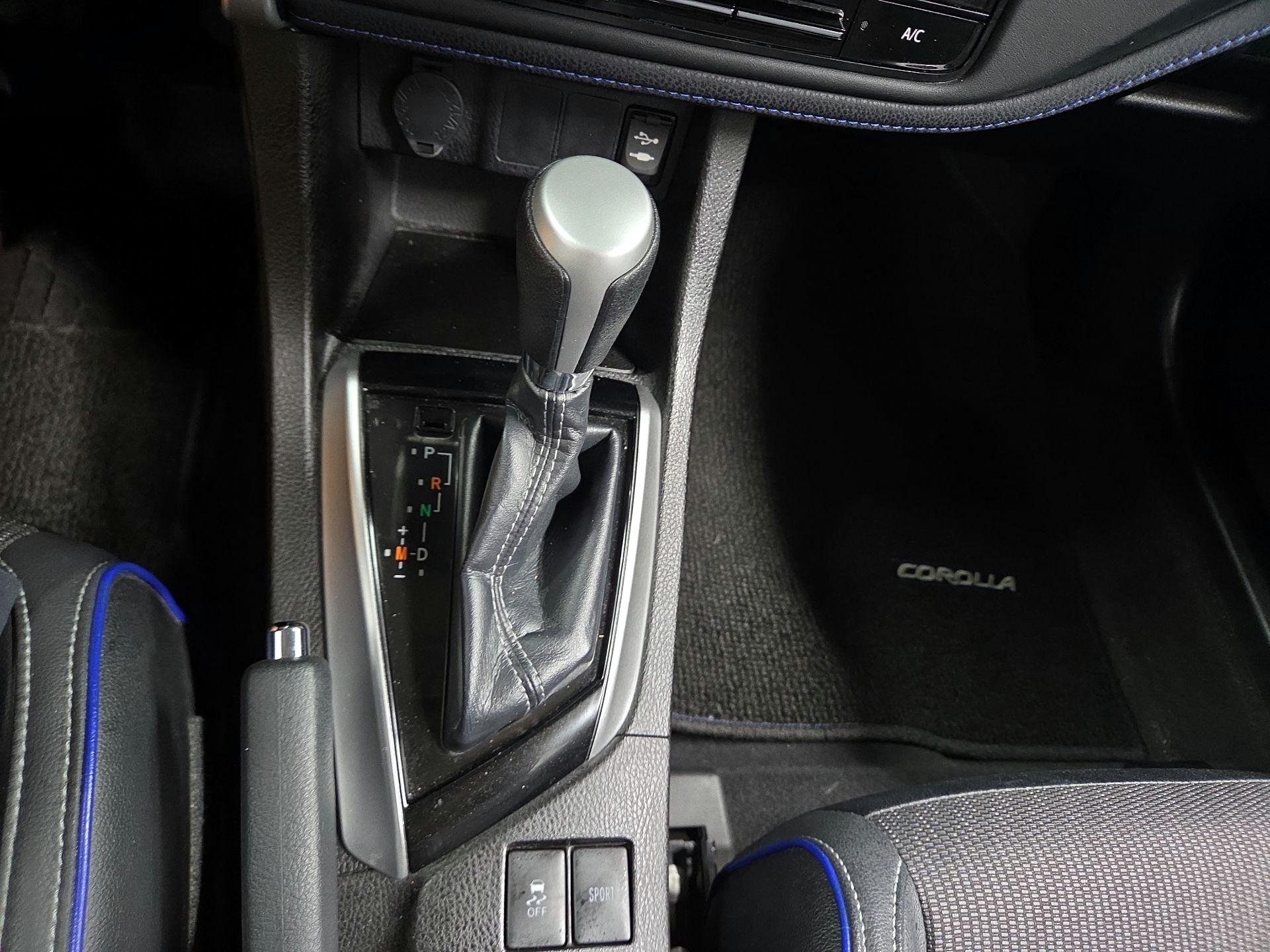 Thumbnail: 2019 Toyota Corolla - 17