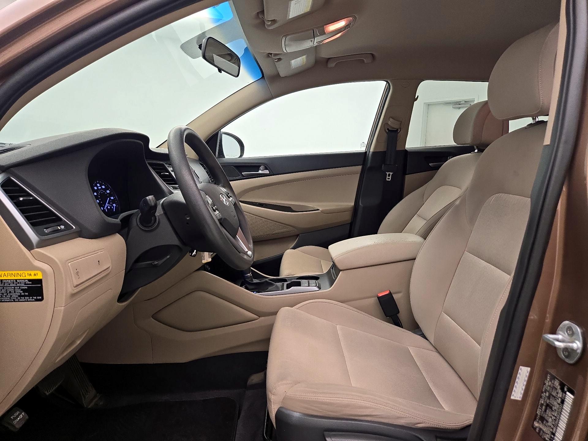 Thumbnail: 2016 Hyundai Tucson - 11