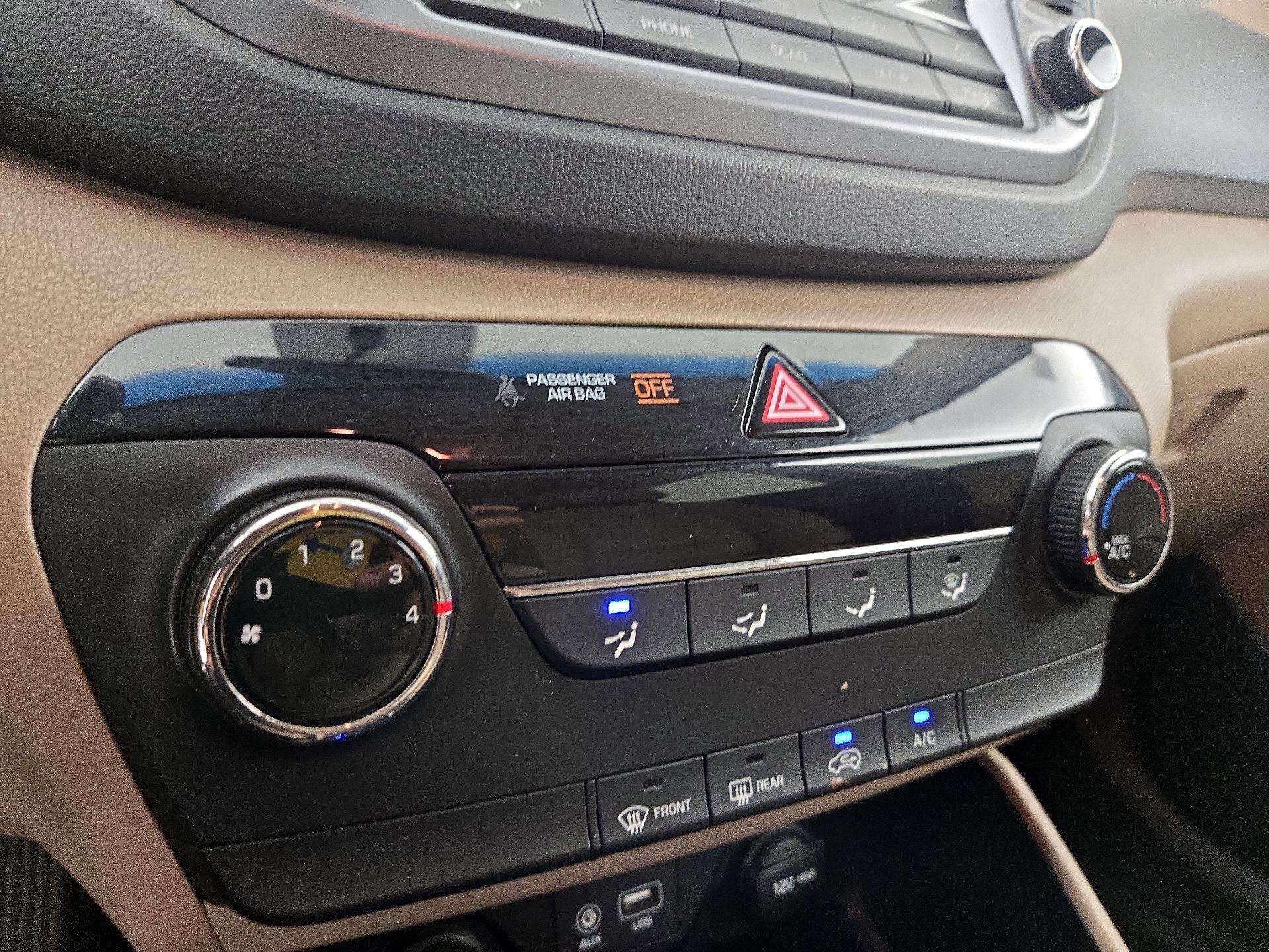 Thumbnail: 2016 Hyundai Tucson - 16