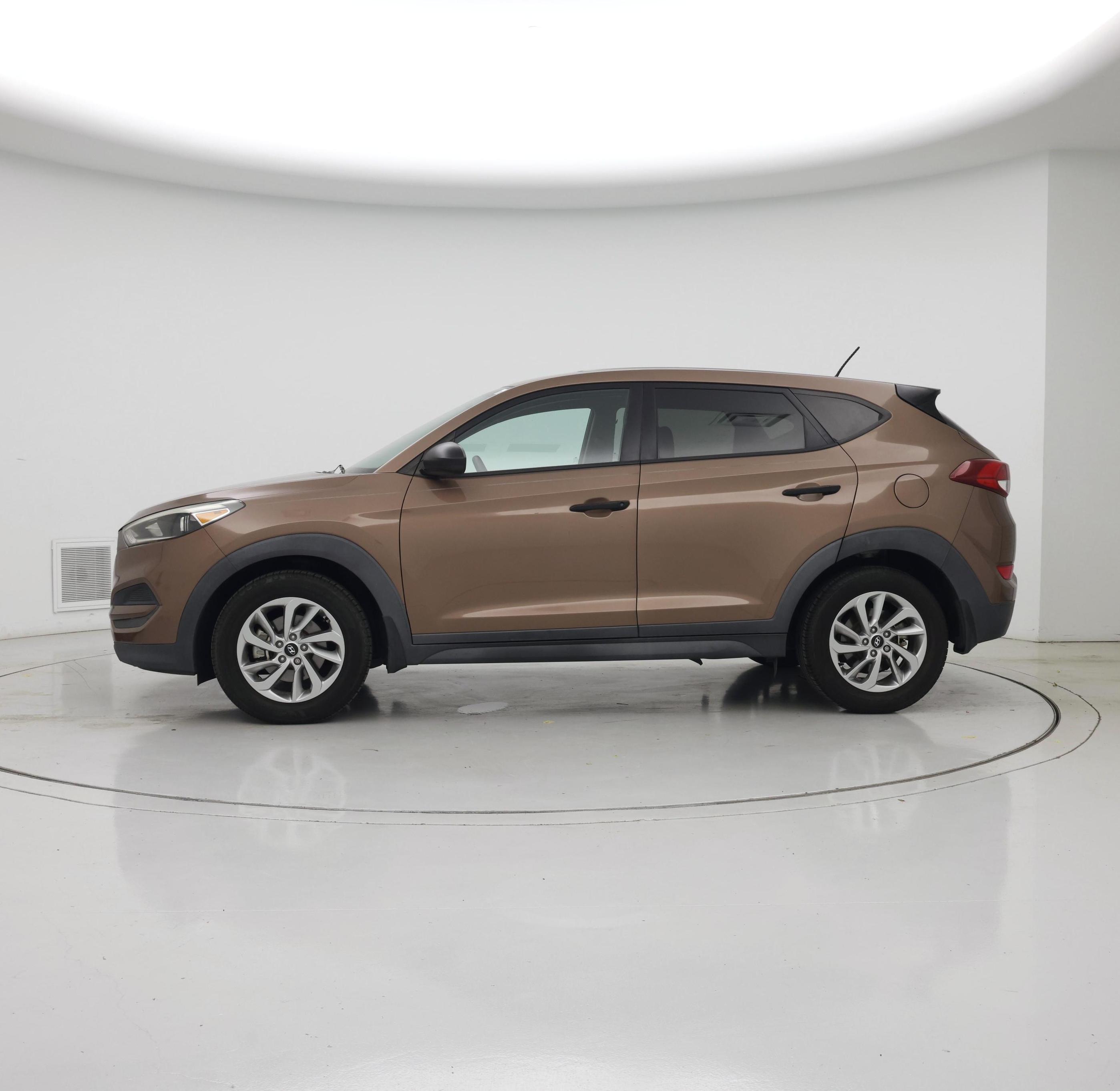 Thumbnail: 2016 Hyundai Tucson - 3