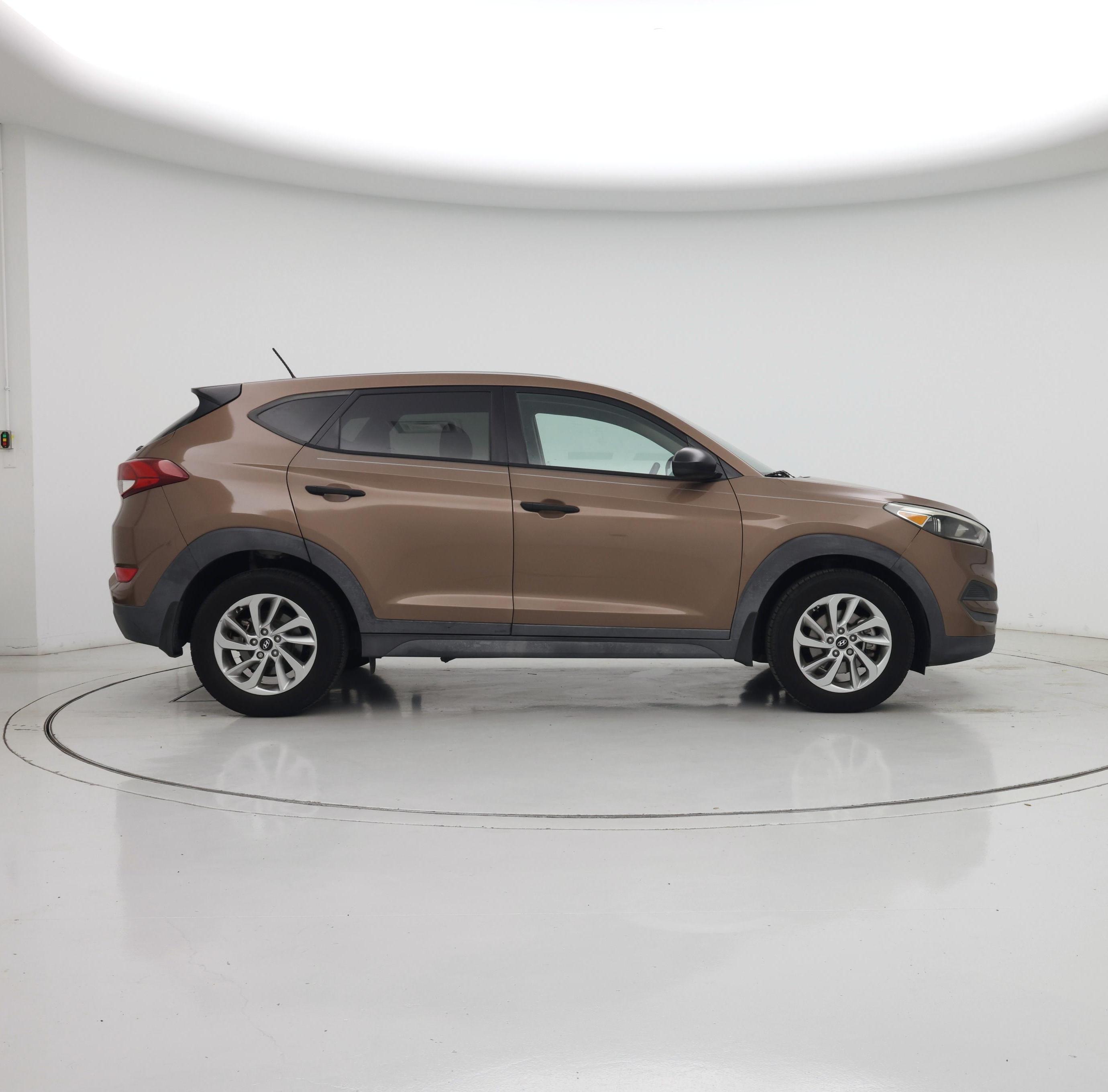Thumbnail: 2016 Hyundai Tucson - 7