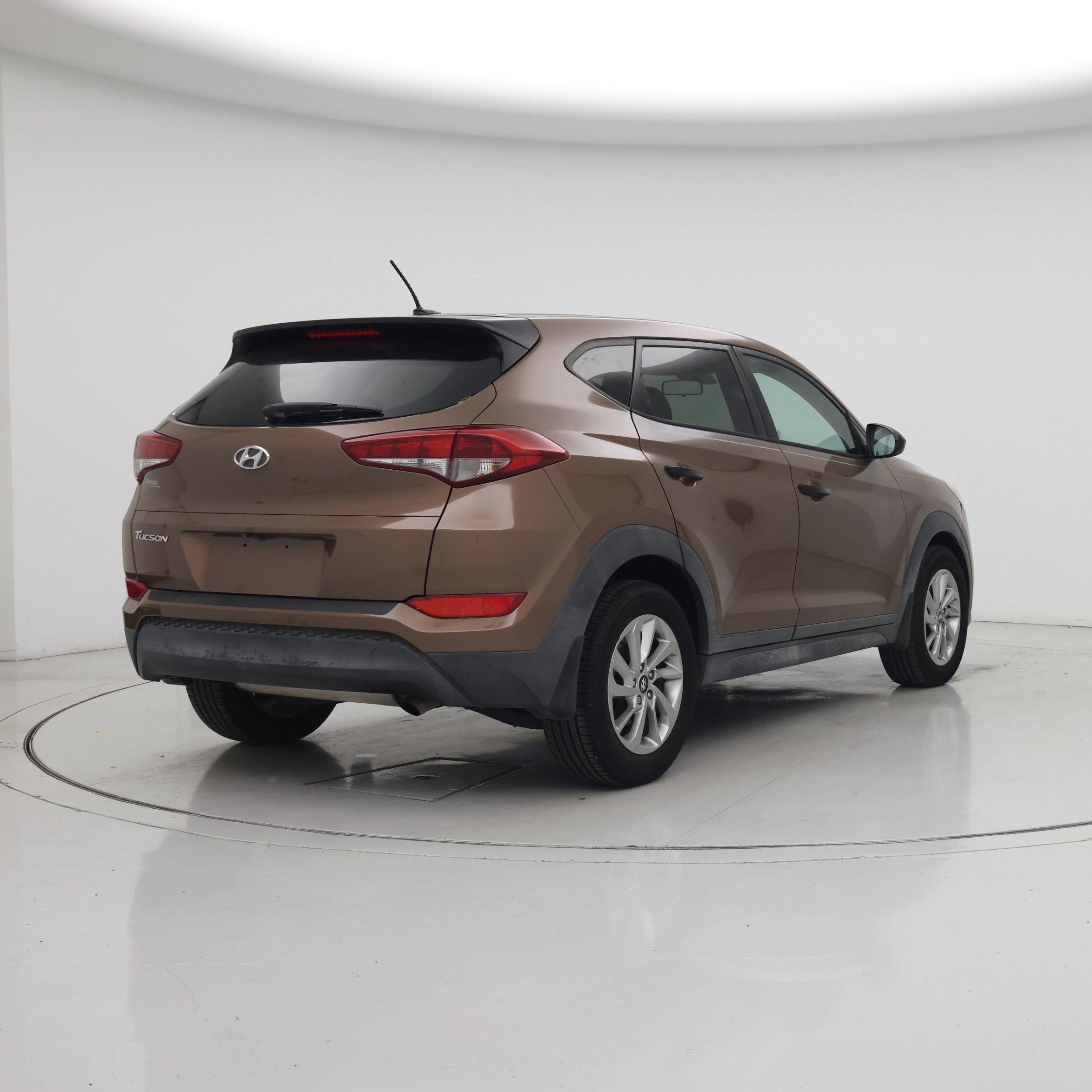 Thumbnail: 2016 Hyundai Tucson - 8