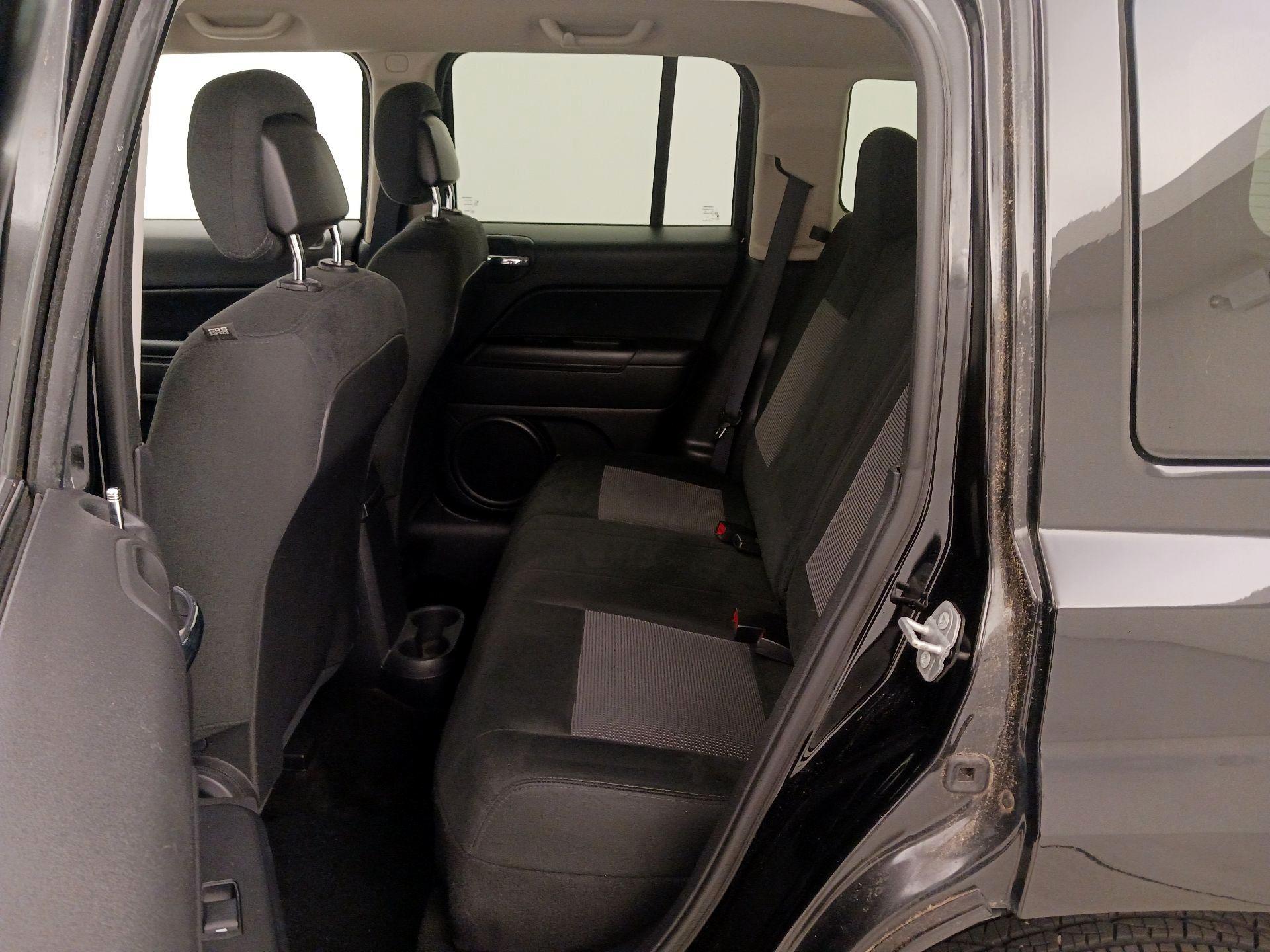 Thumbnail: 2015 Jeep Patriot - 17