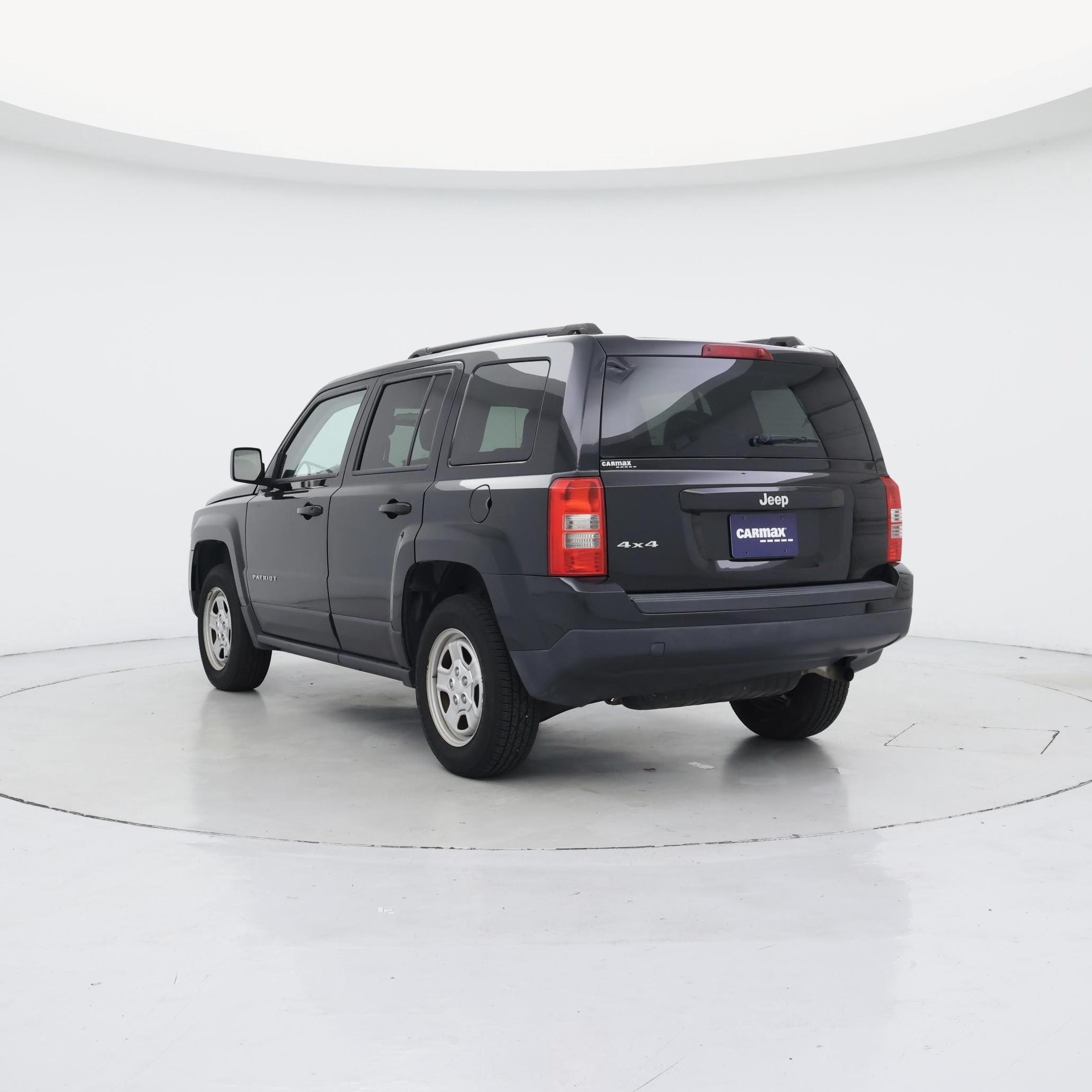 Thumbnail: 2015 Jeep Patriot - 2