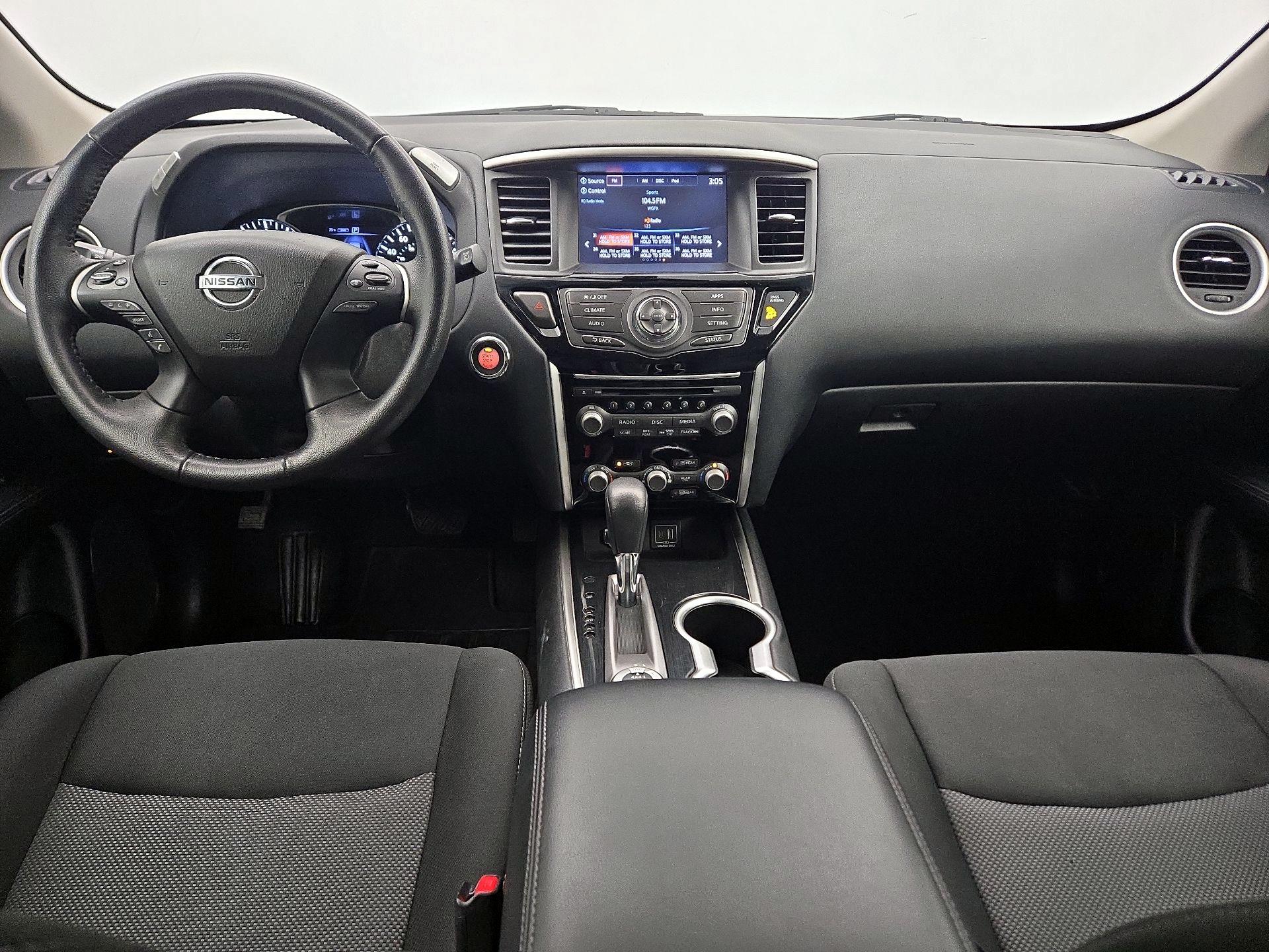 Thumbnail: 2020 Nissan Pathfinder - 9
