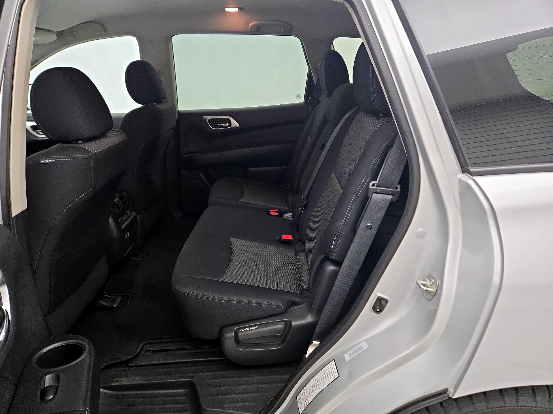 Thumbnail: 2020 Nissan Pathfinder - 19