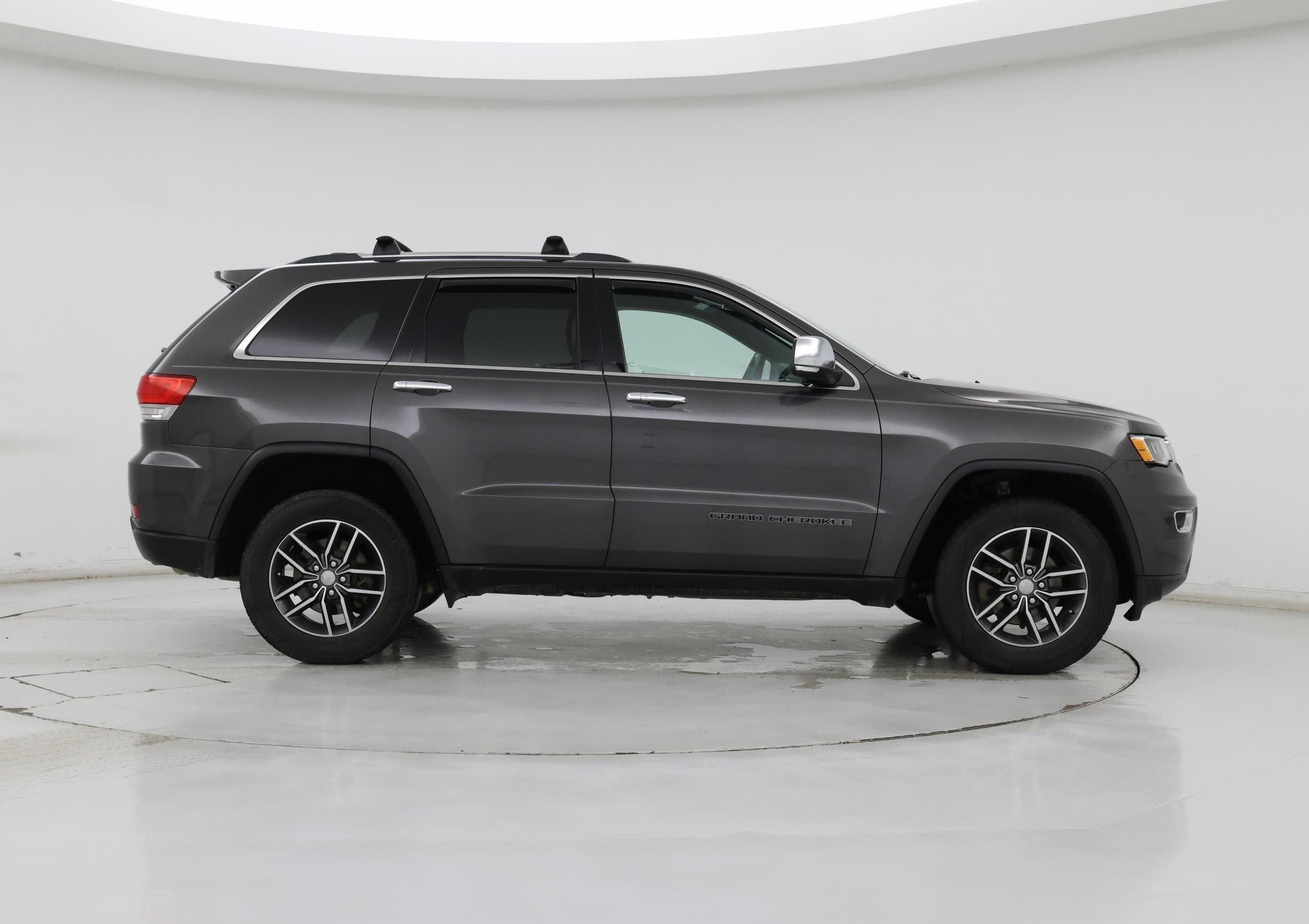 Thumbnail: 2017 Jeep Grand Cherokee - 7