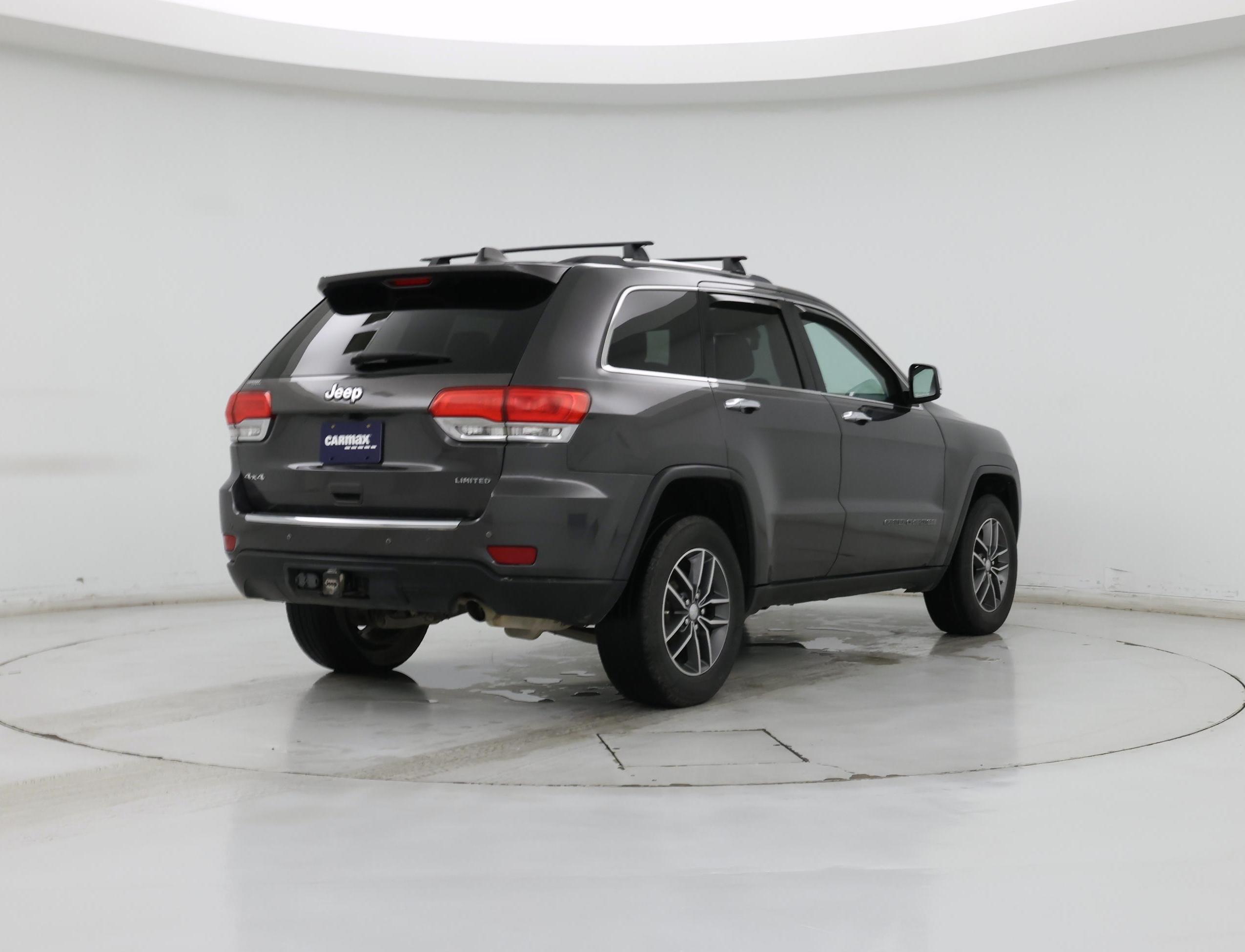 Thumbnail: 2017 Jeep Grand Cherokee - 8