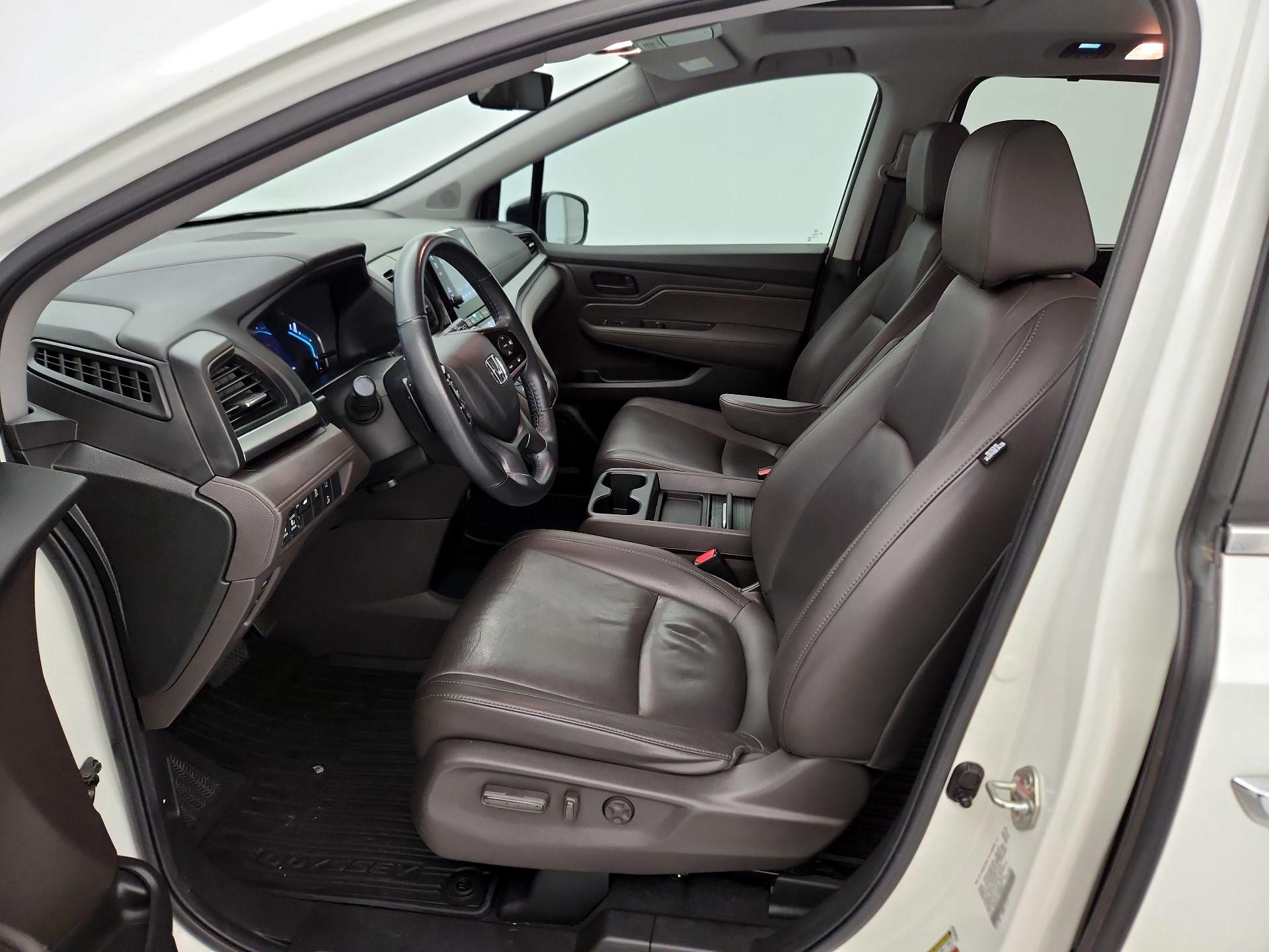 Thumbnail: 2019 Honda Odyssey - 11