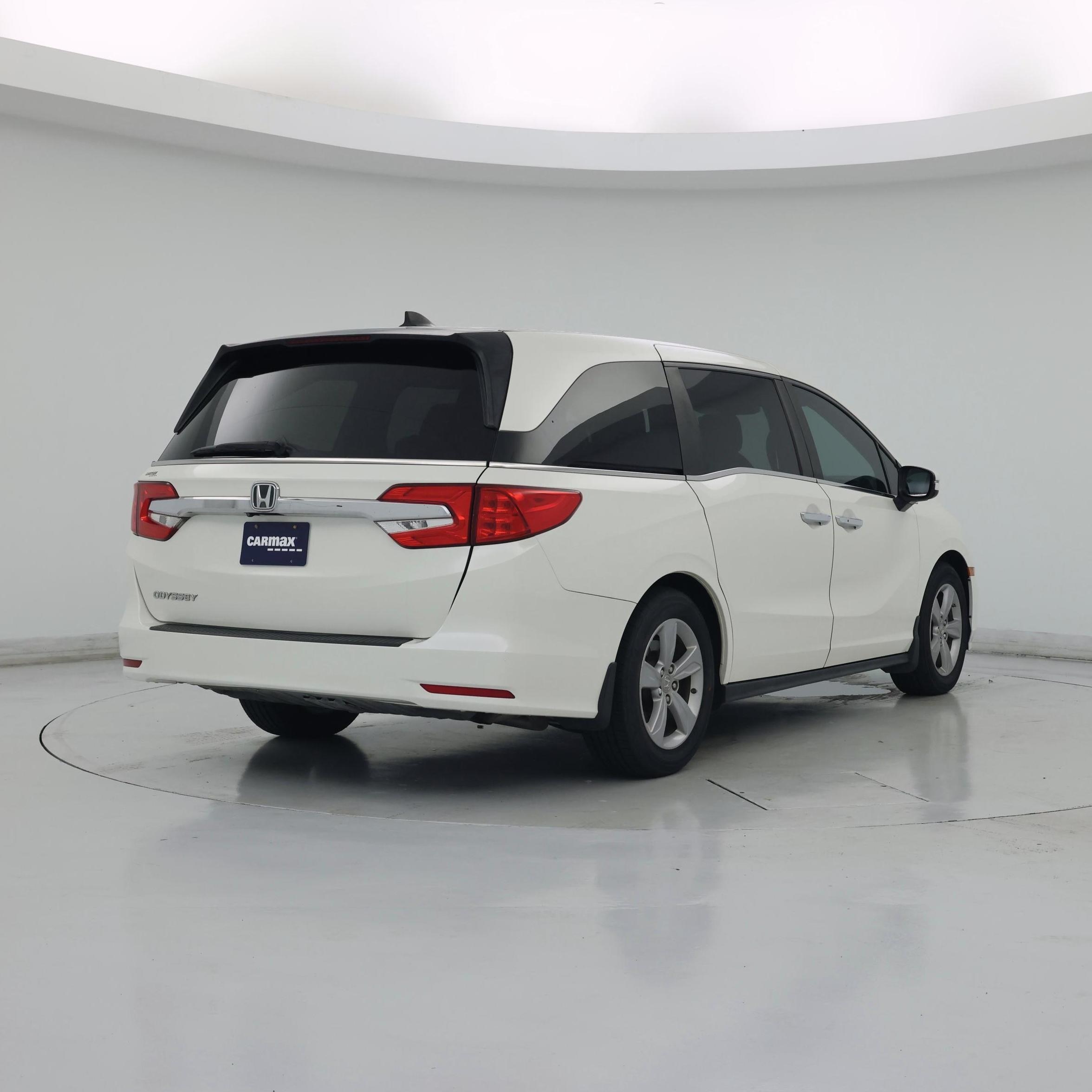 Thumbnail: 2019 Honda Odyssey - 8