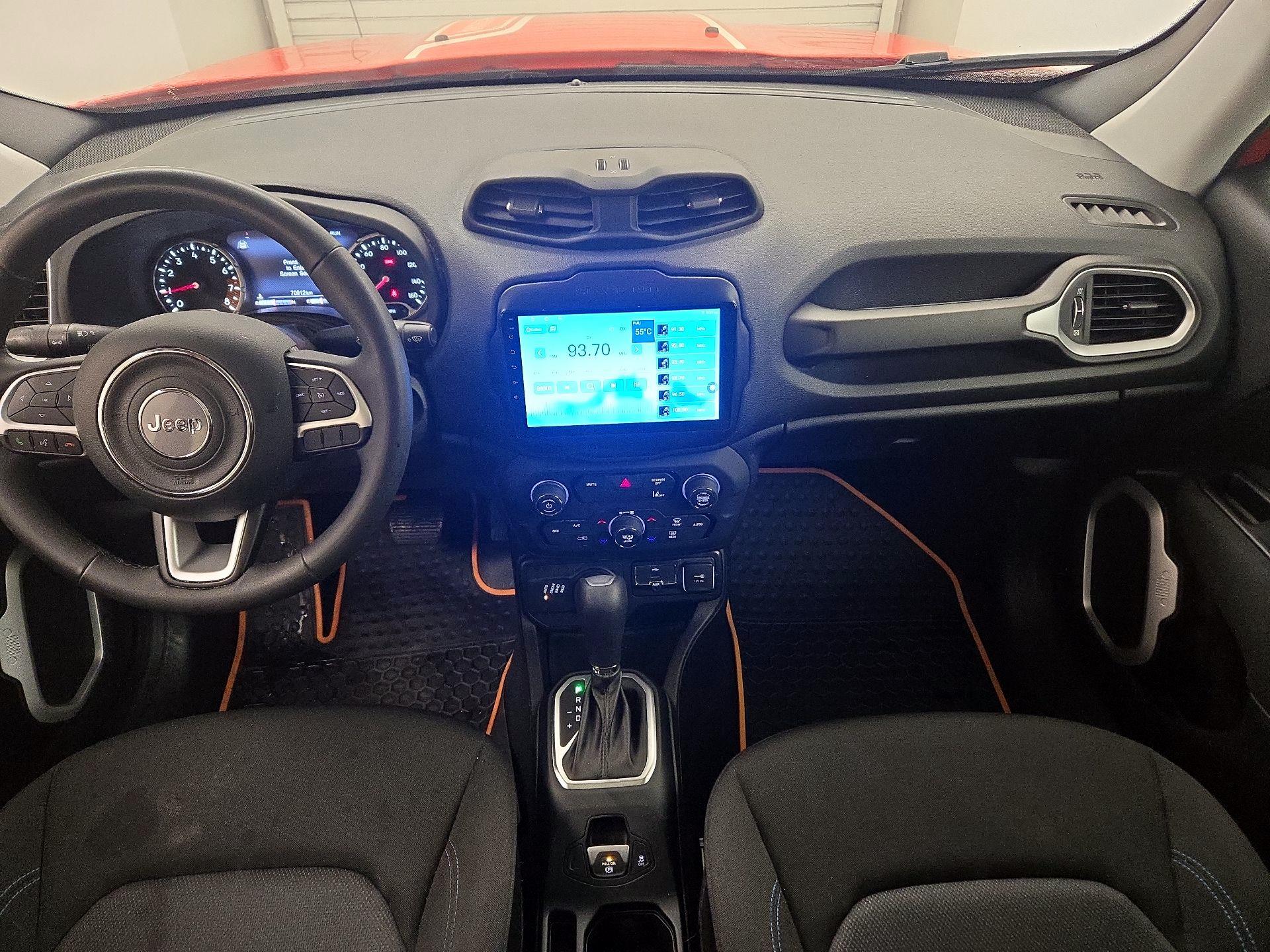 Thumbnail: 2021 Jeep Renegade - 9