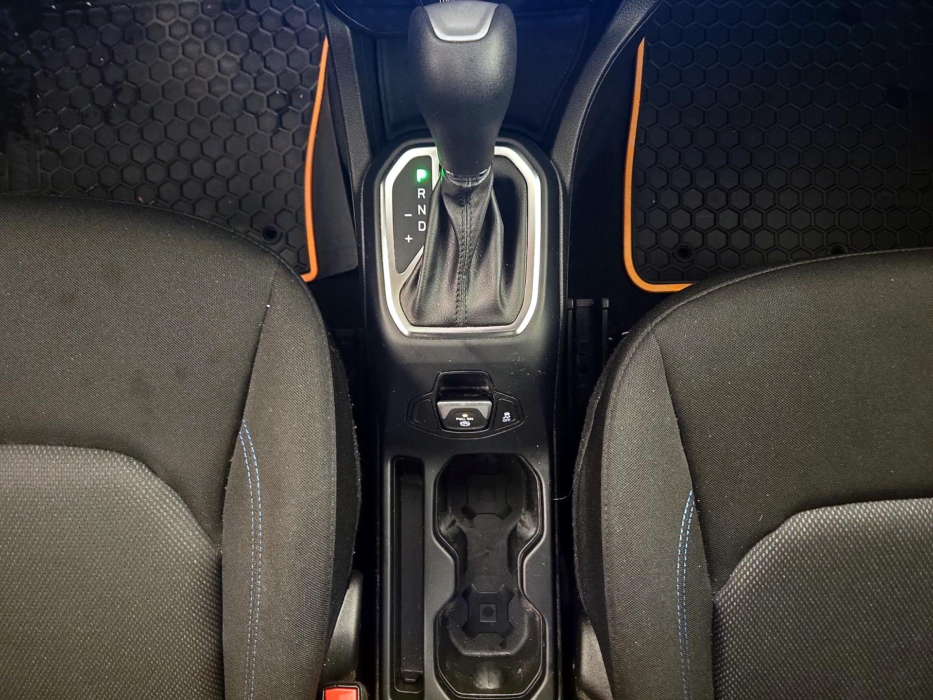 Thumbnail: 2021 Jeep Renegade - 16