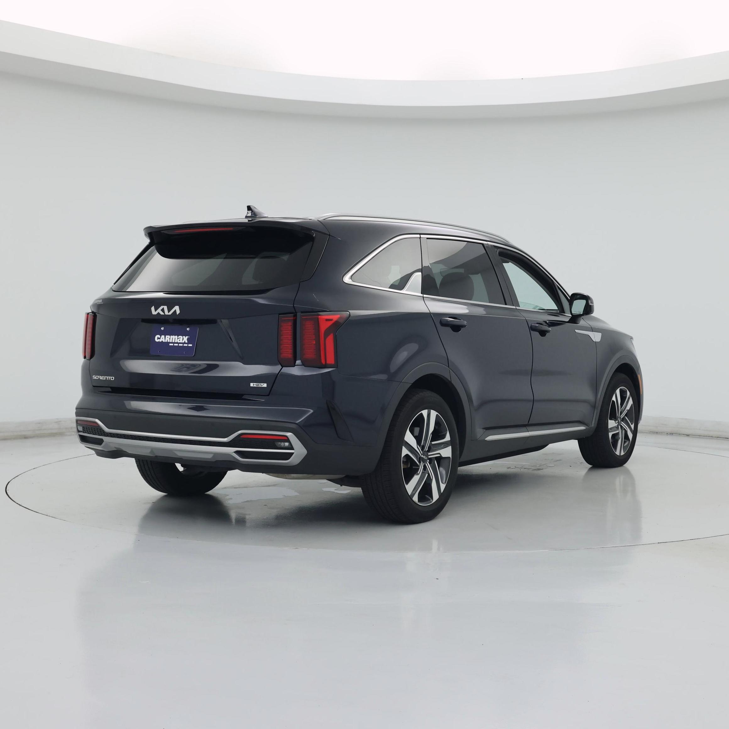 Thumbnail: 2023 Kia Sorento - 8