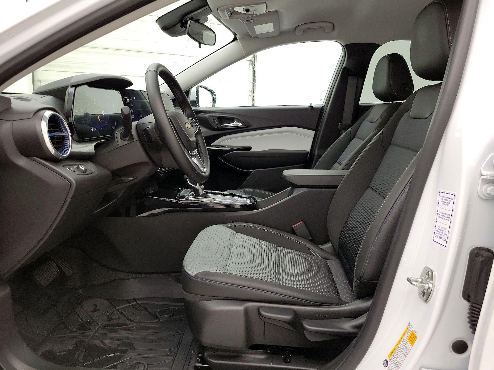 2026 Chevrolet Trax LT - Photo 12