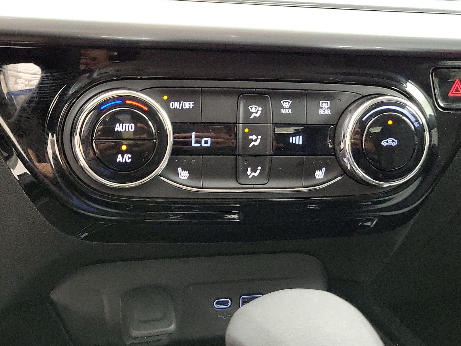 2026 Chevrolet Trax LT - Photo 17