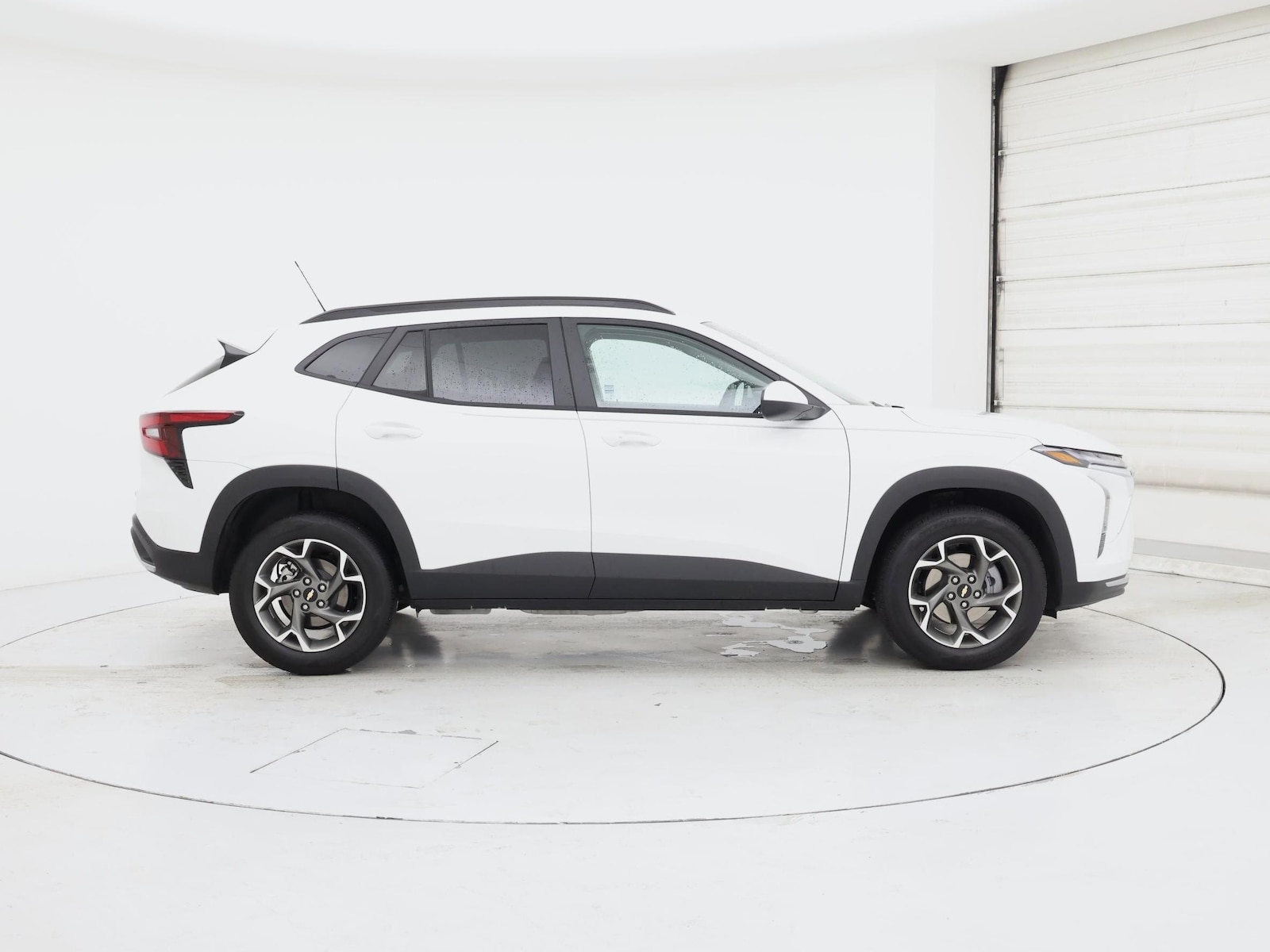 2026 Chevrolet Trax LT - Photo 8