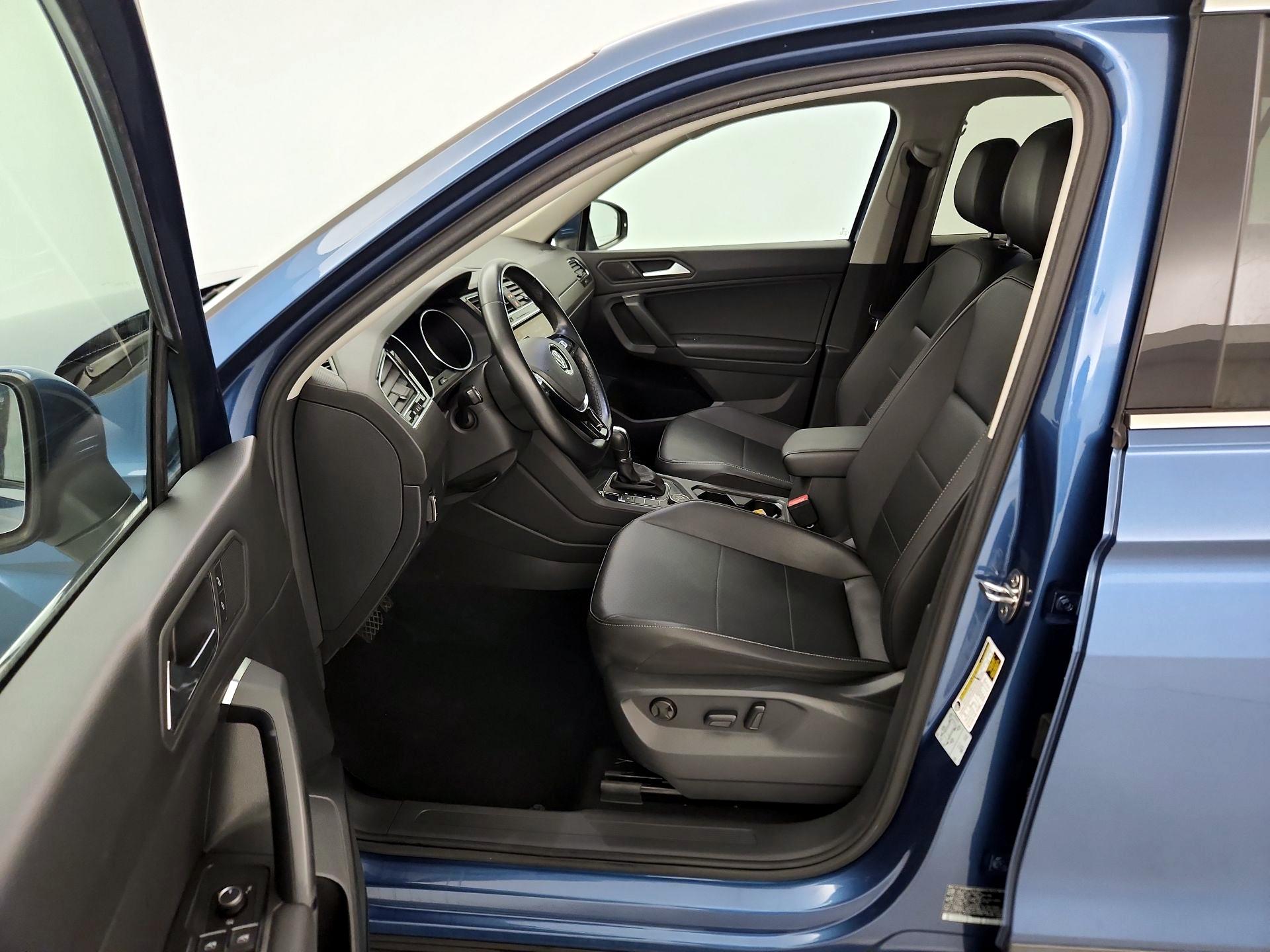 Thumbnail: 2019 Volkswagen Tiguan - 11