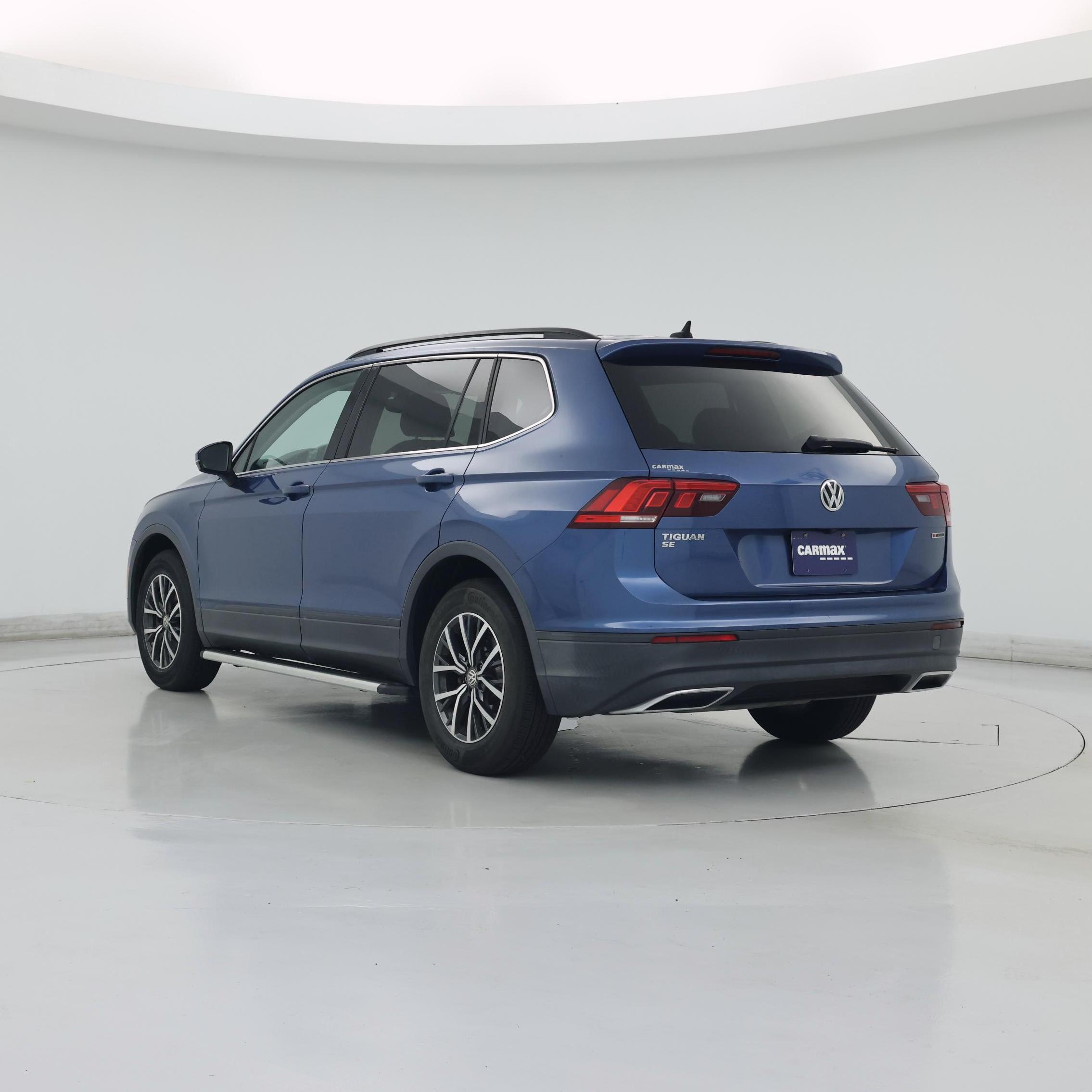 Thumbnail: 2019 Volkswagen Tiguan - 2