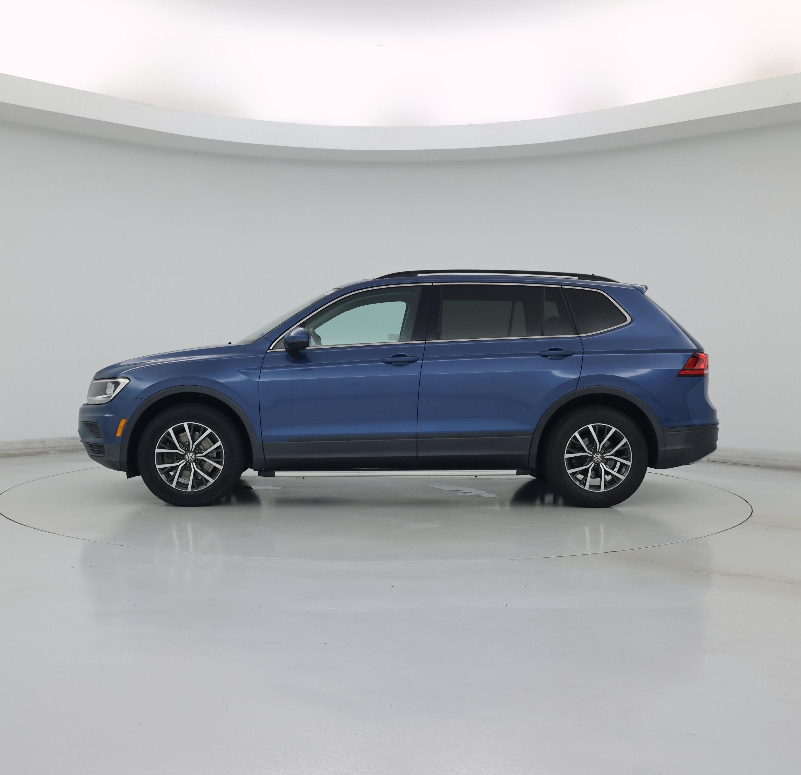 Thumbnail: 2019 Volkswagen Tiguan - 3